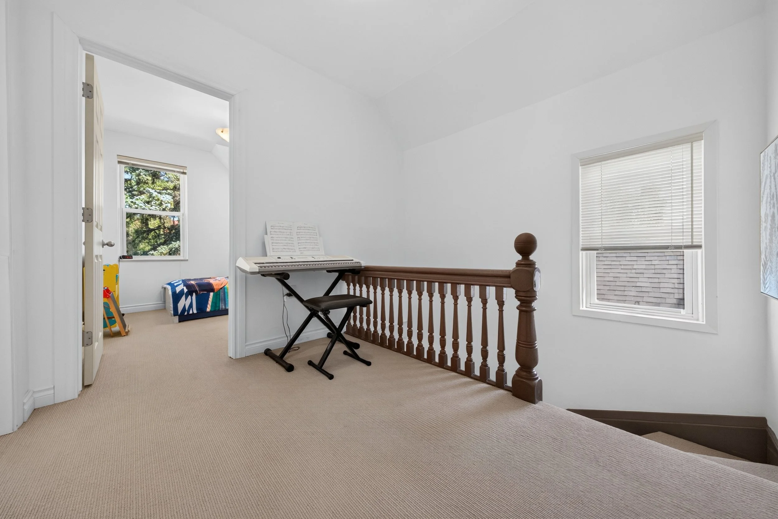 648 Mulvey - Hallway A.jpg