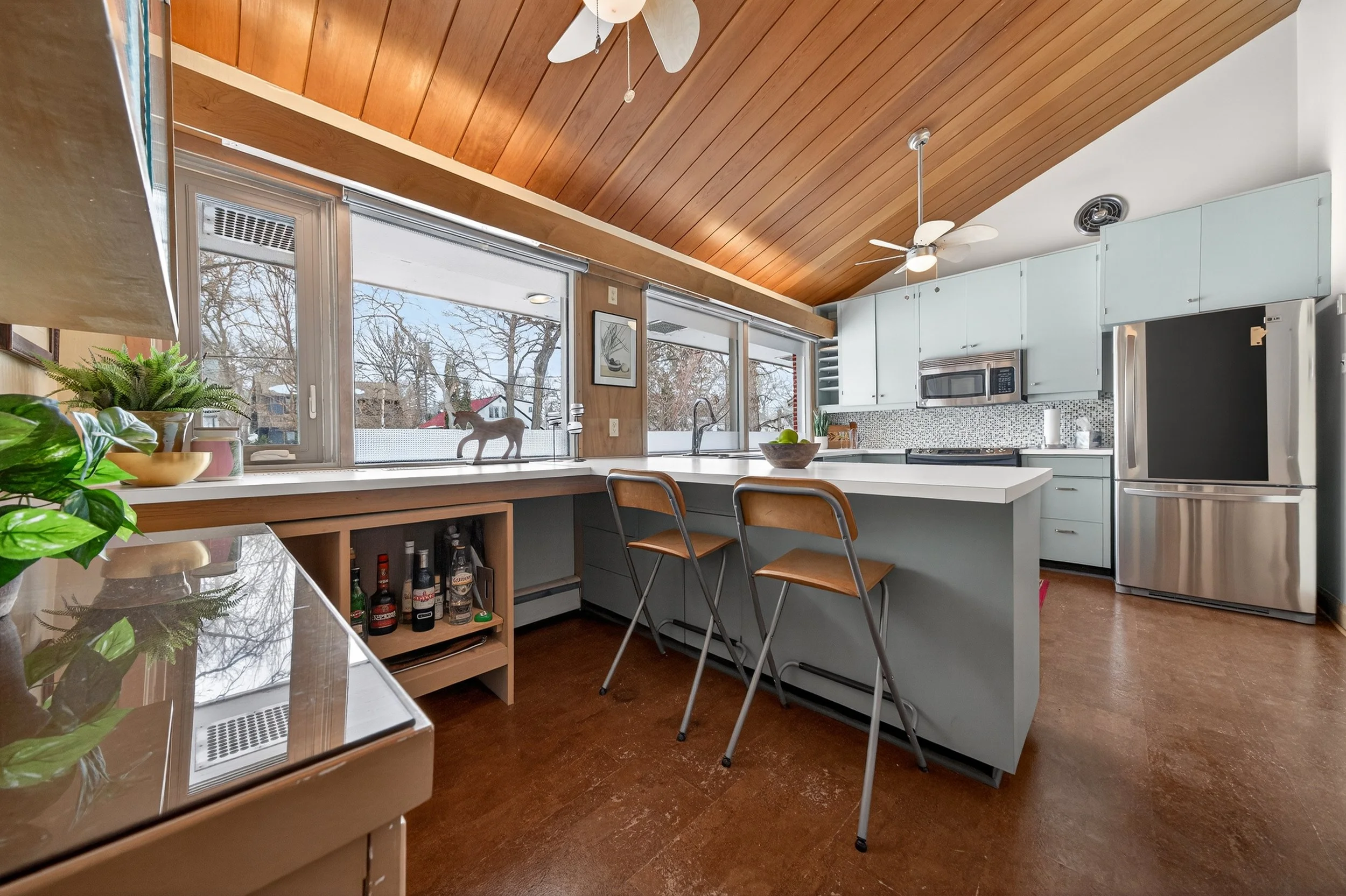 415 Kingston Rd (1).jpg