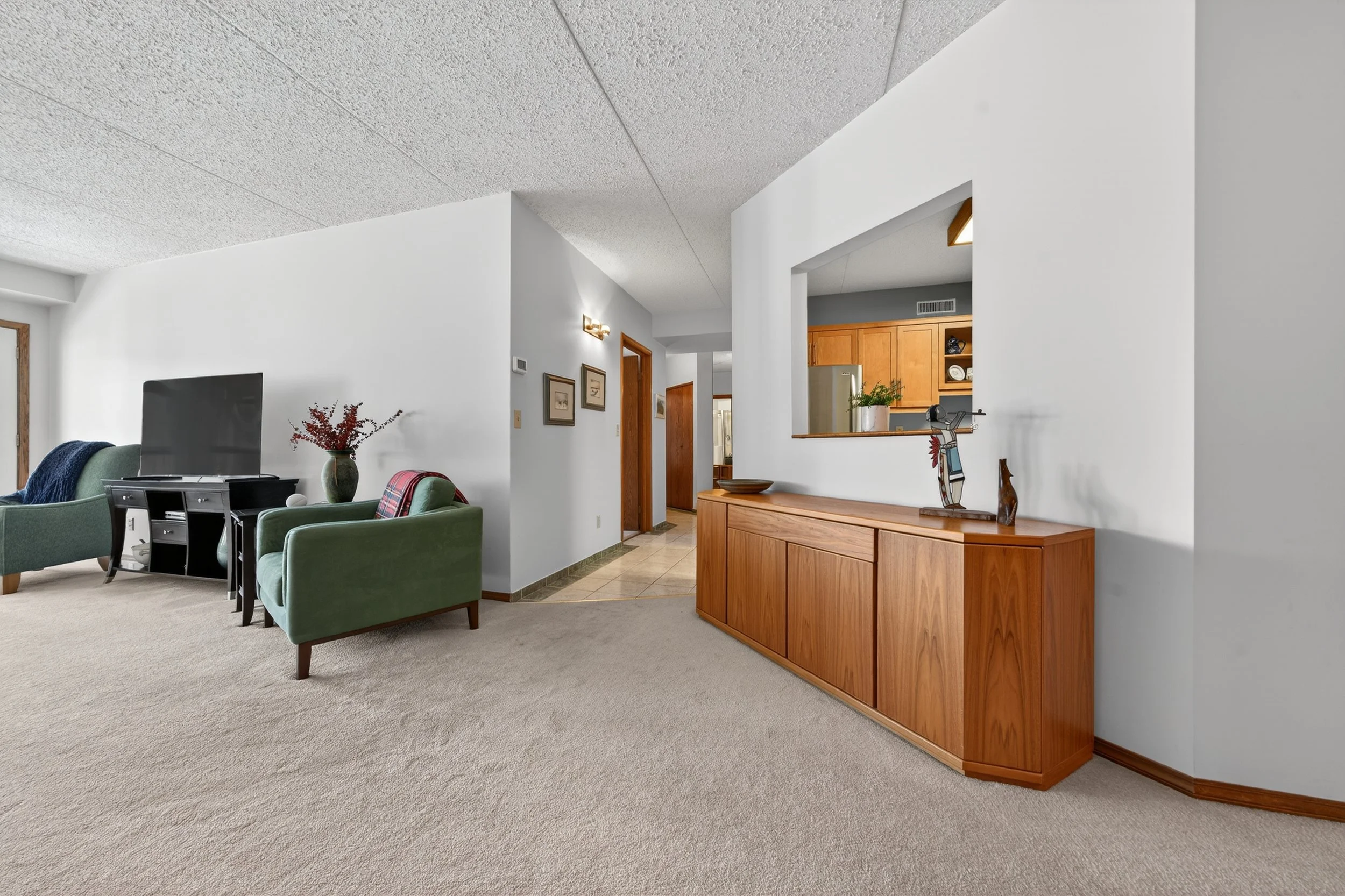 204-1660 Pembina (59).jpg