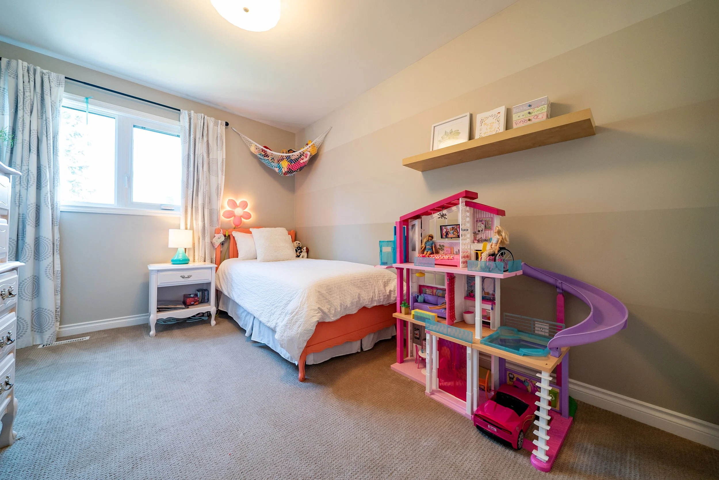 399 Headmaster Row — Amber van den Broek Winnipeg Realtor