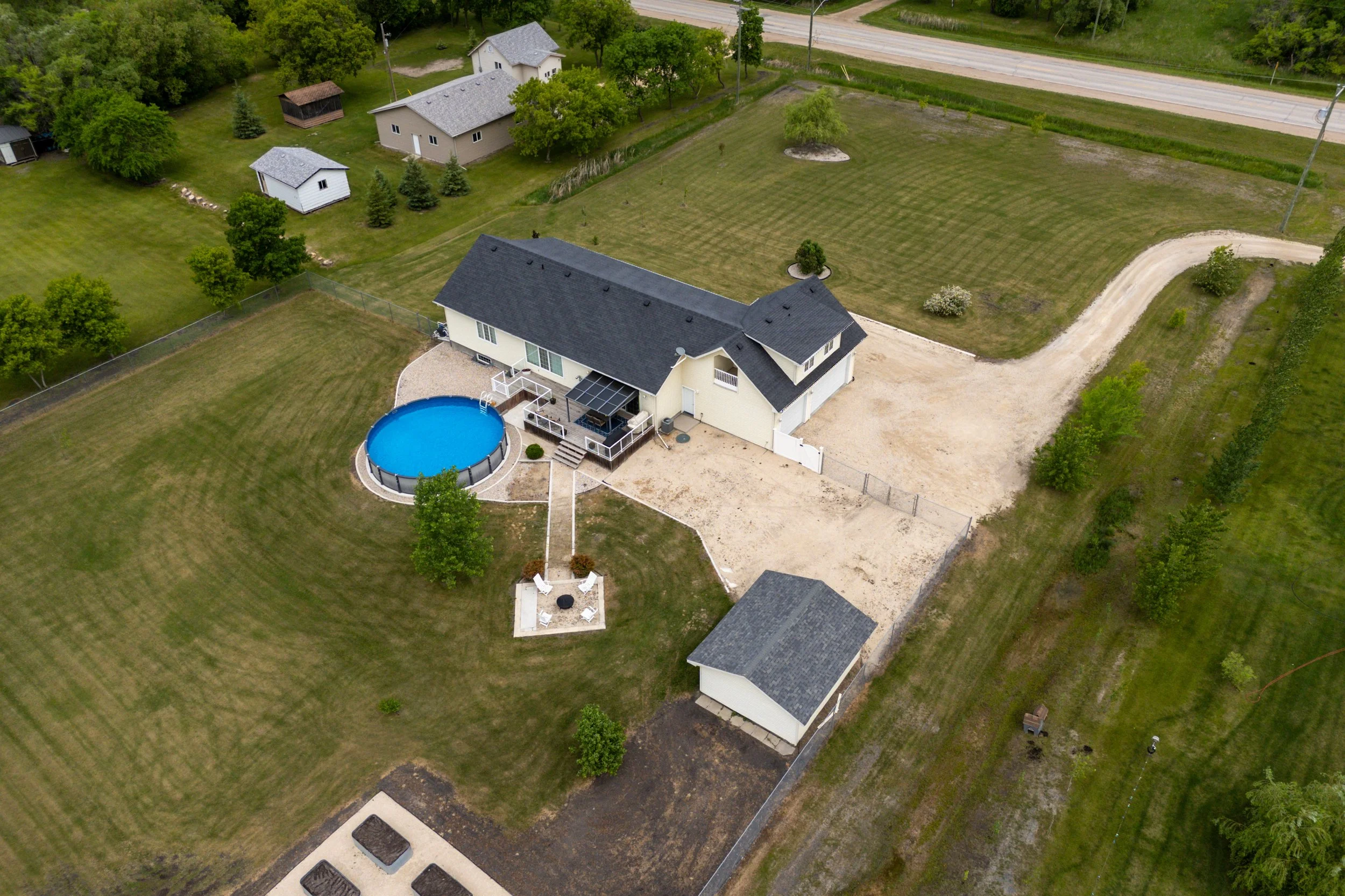 Linden Manitoba drone (8).jpg