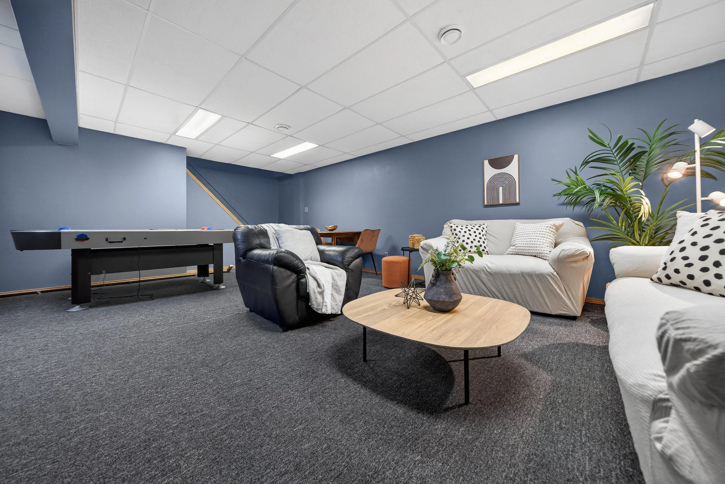 348 Olive St (32).jpg