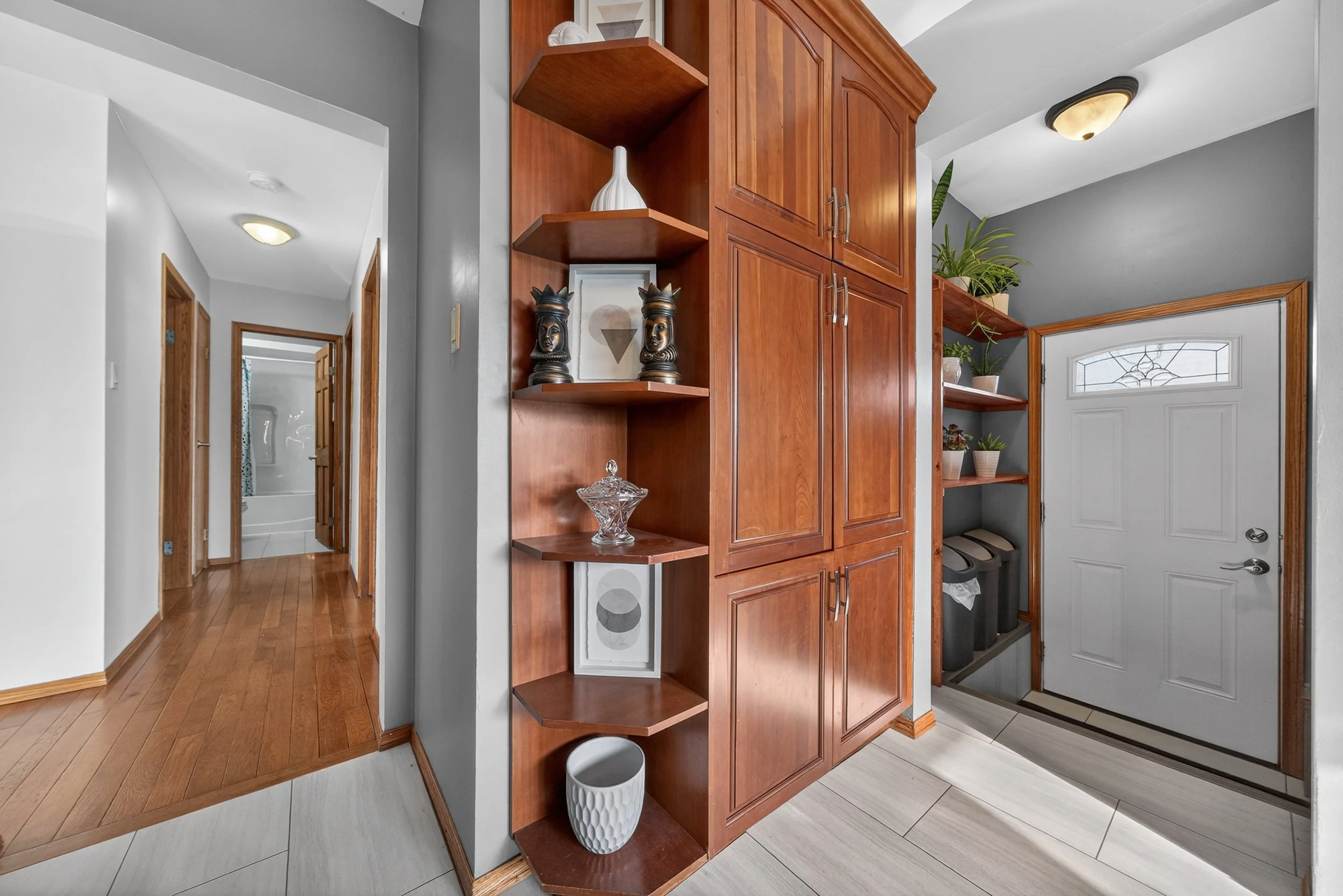 348 Olive St (7).jpg