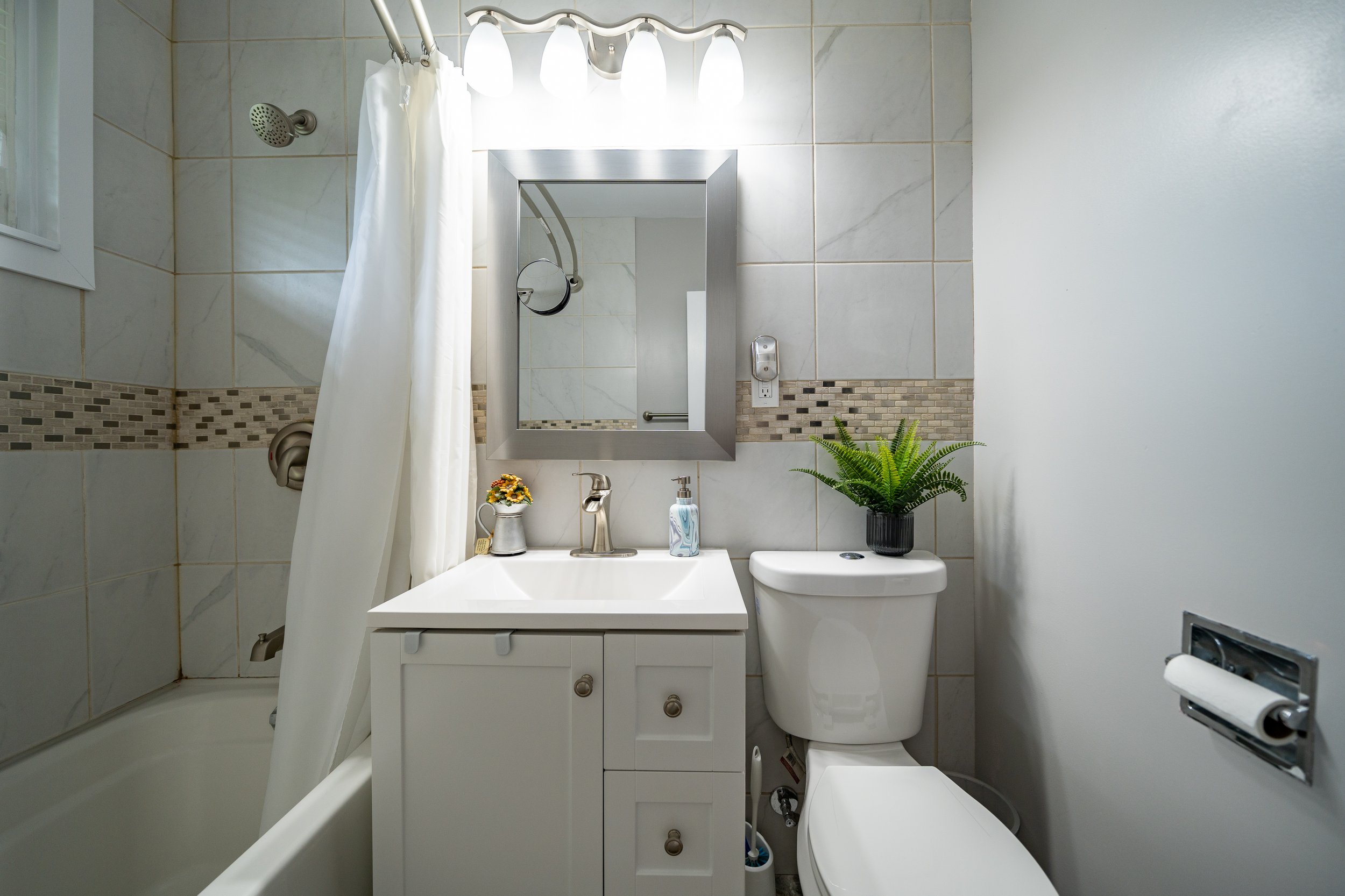 107 WORTHINGTON (121).jpg