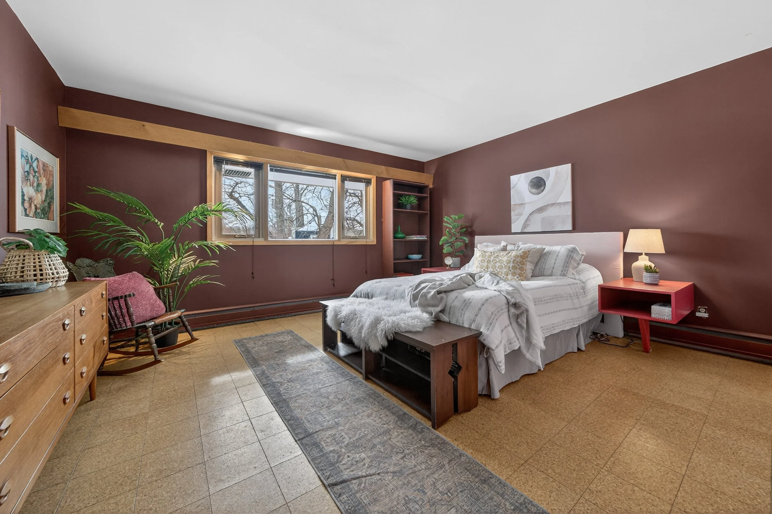 415 Kingston Rd (34).jpg