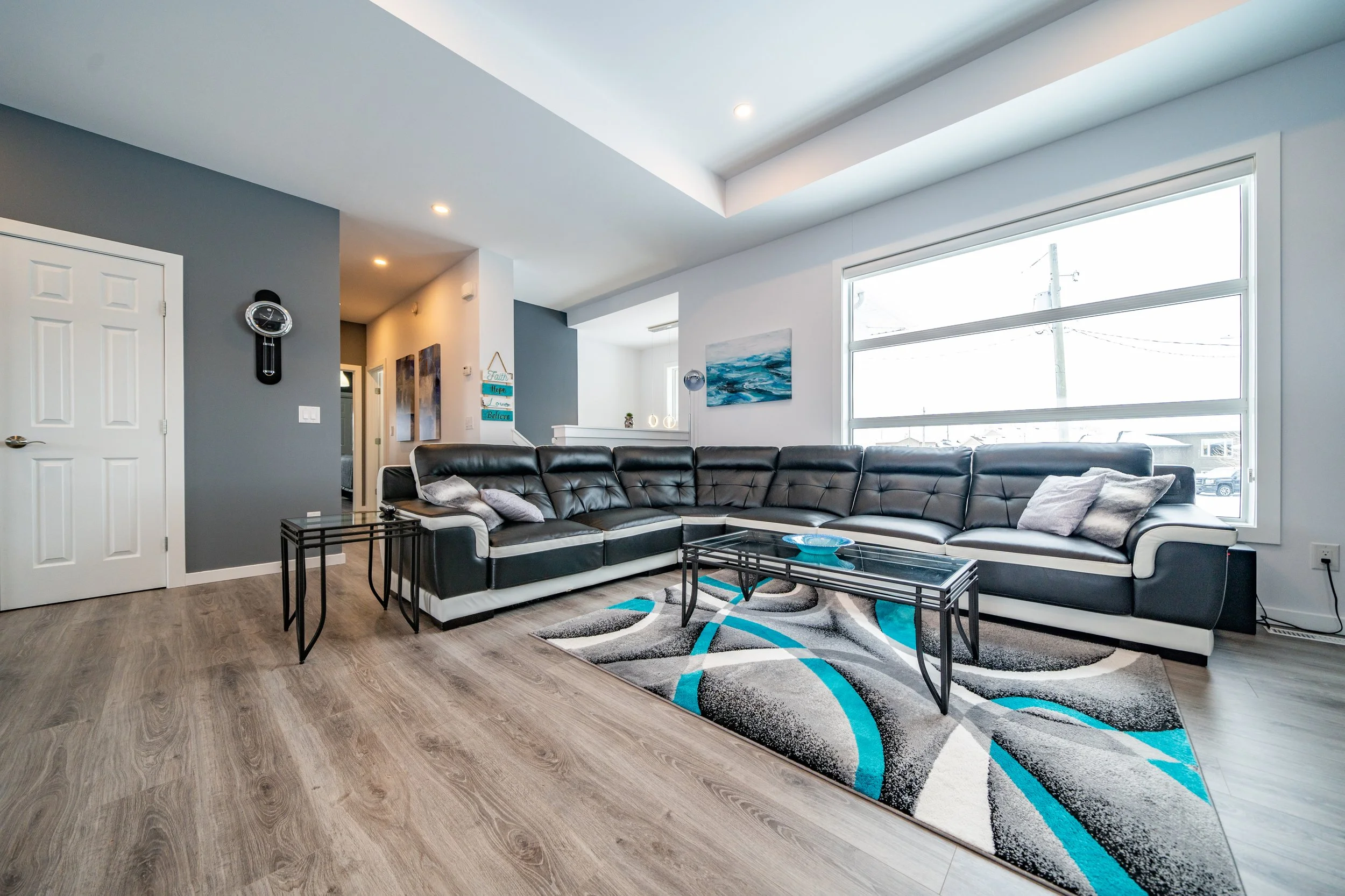 4 Parkdale Cove — Amber van den Broek Winnipeg Realtor