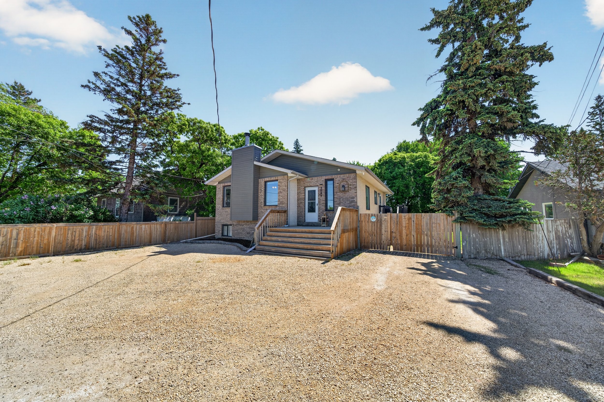 3089 Main Street (17).jpg