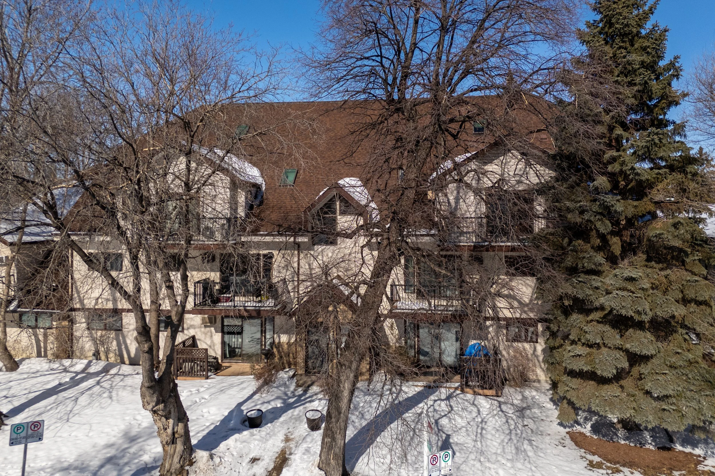 301 - 163 Bertrand (1).jpg