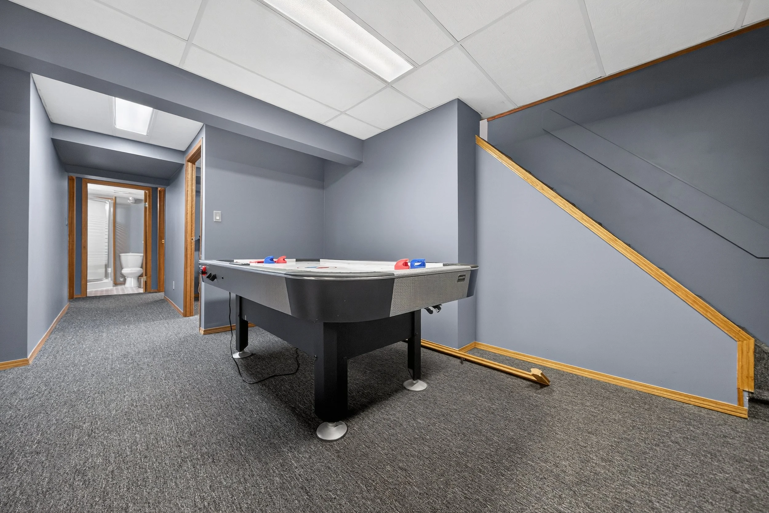 348 Olive St (34).jpg