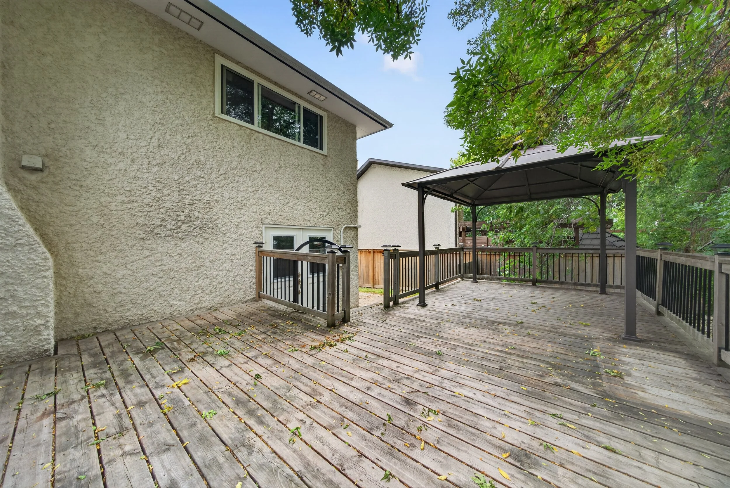 10 Edgemont Drive (16).jpg