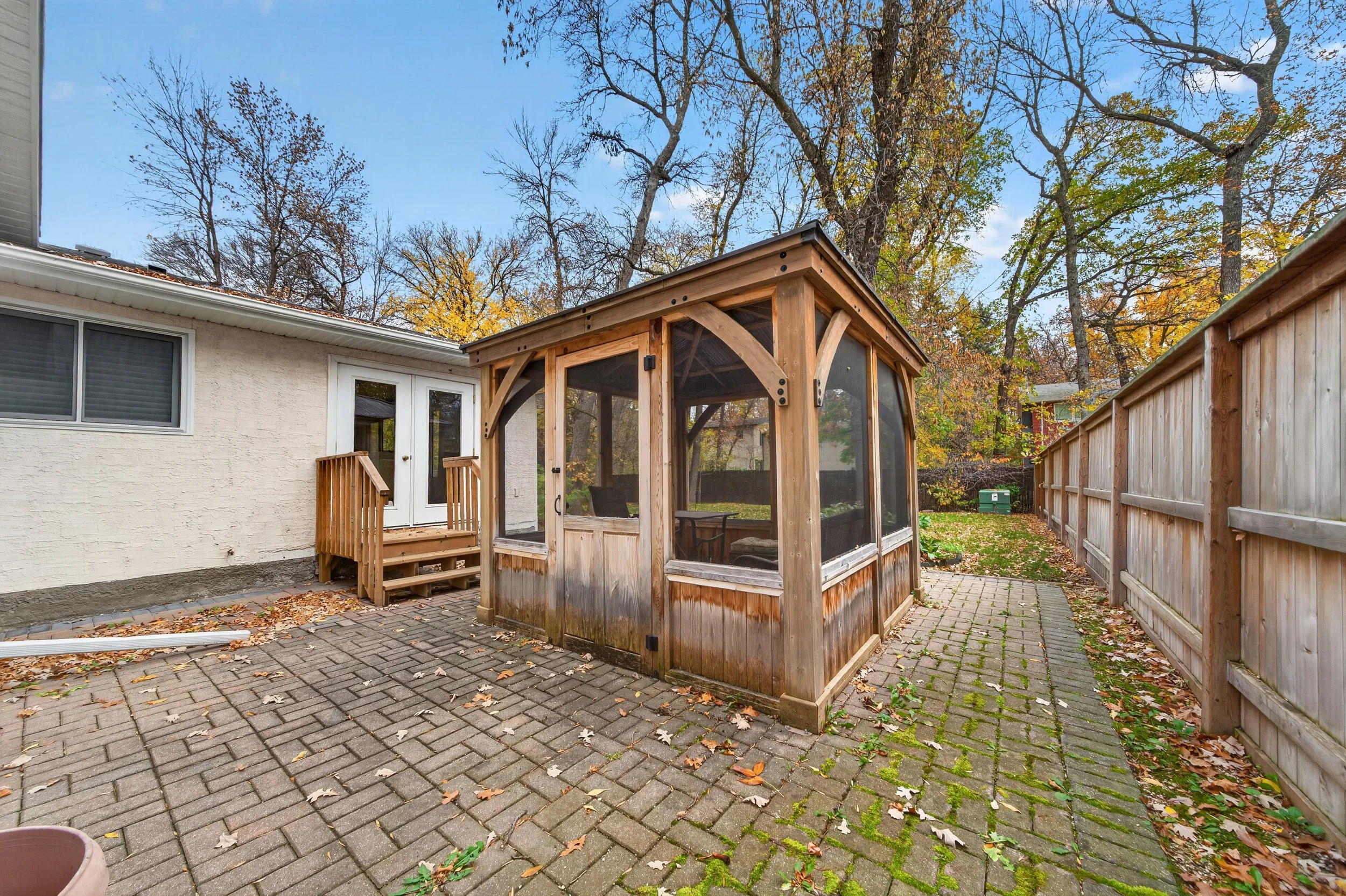 125 Salme Dr (15).jpg