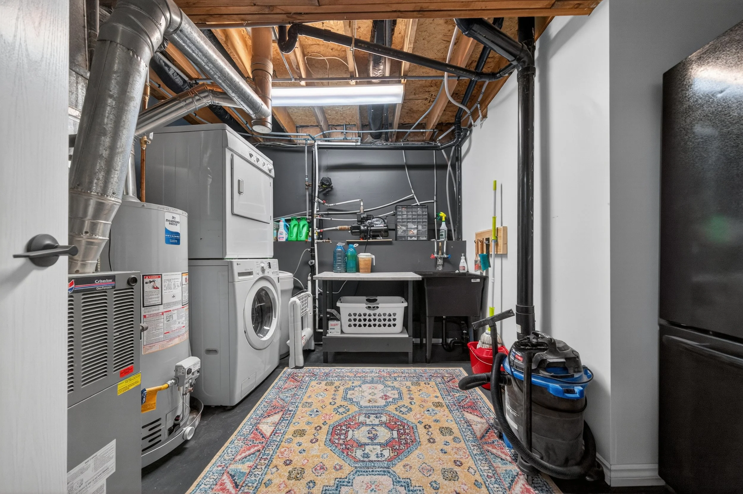 3089 Main Street (72).jpg