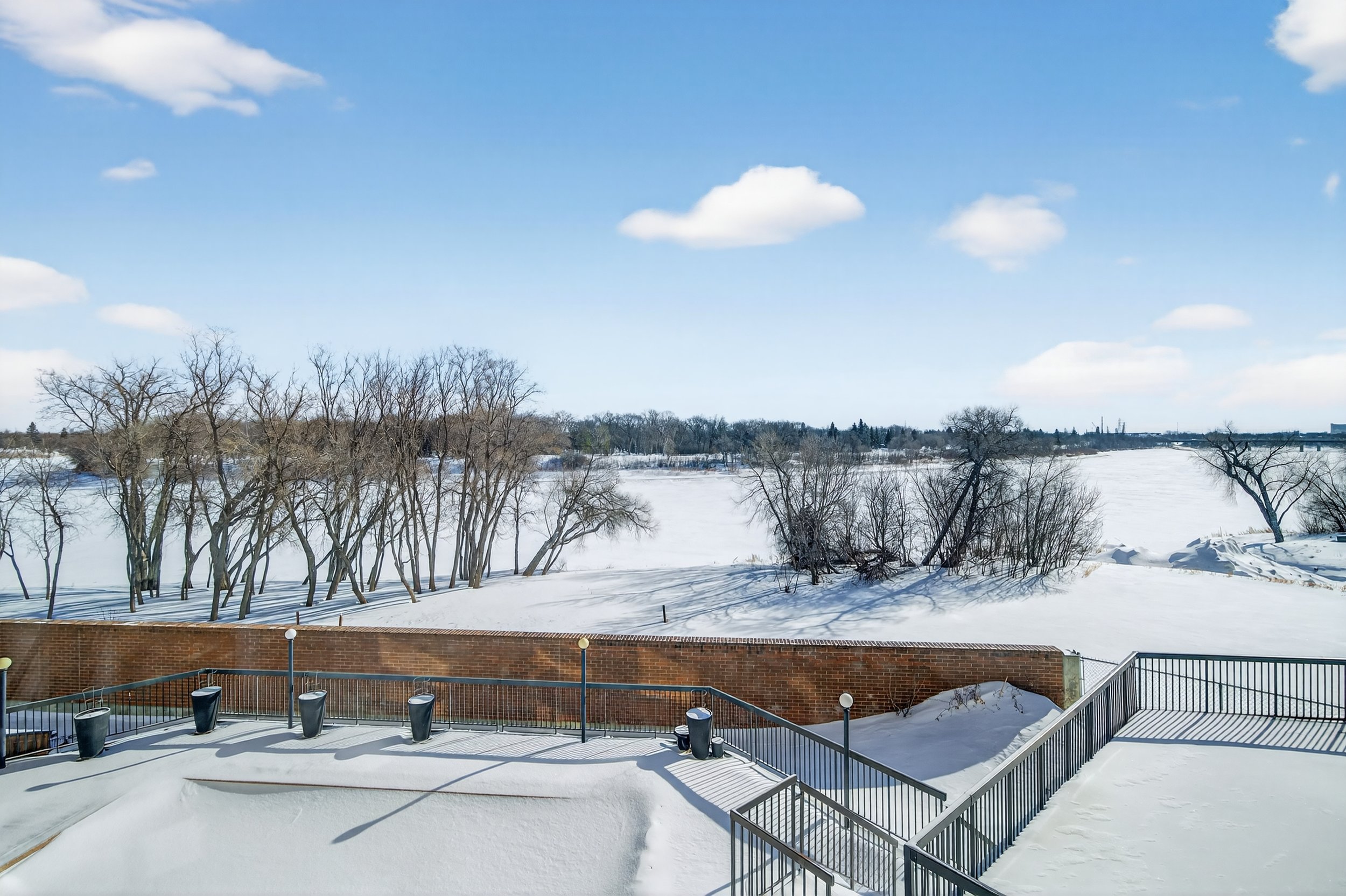 204-1660 Pembina (78).jpg