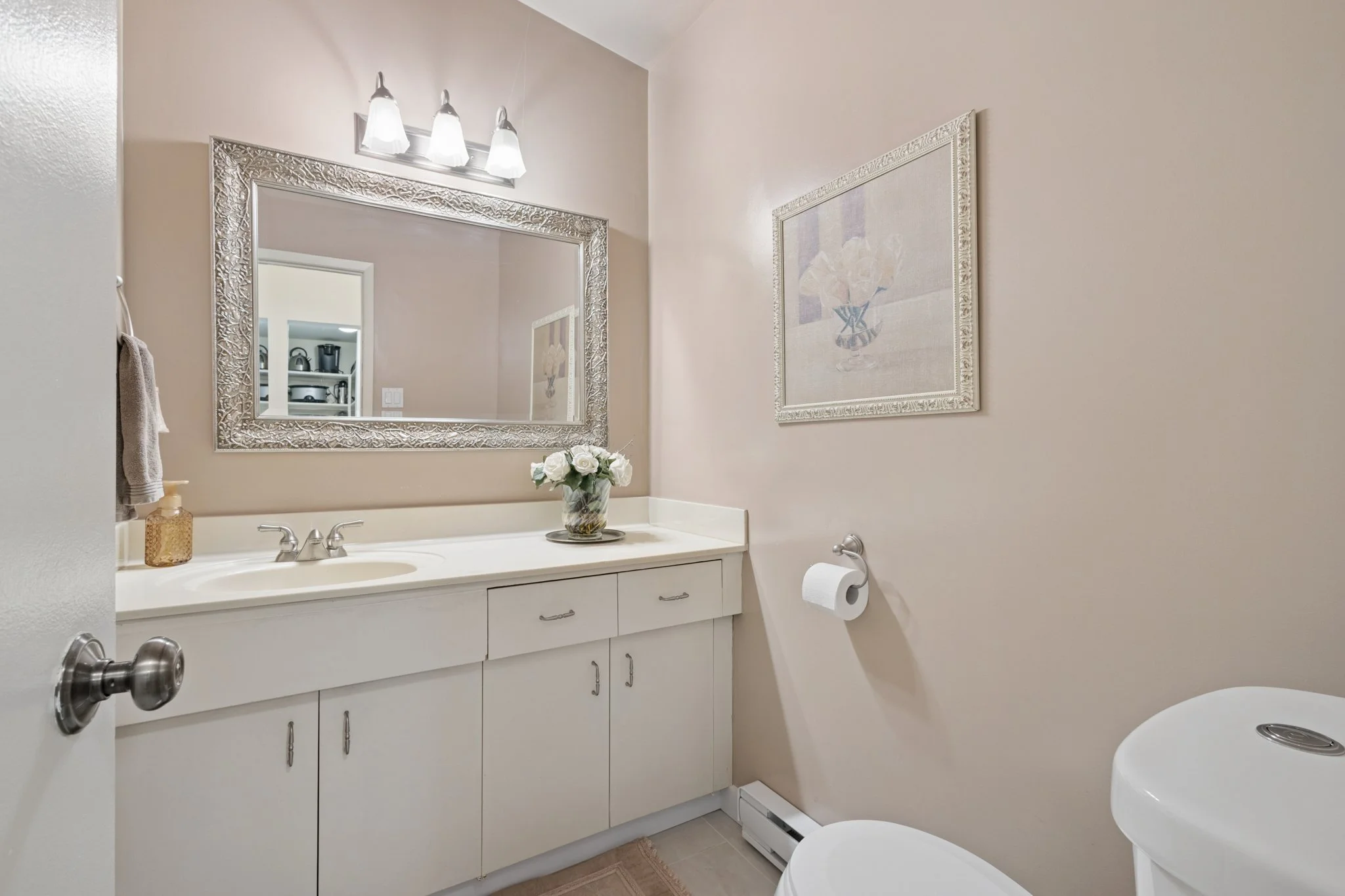 41 Queenston St-6.jpg