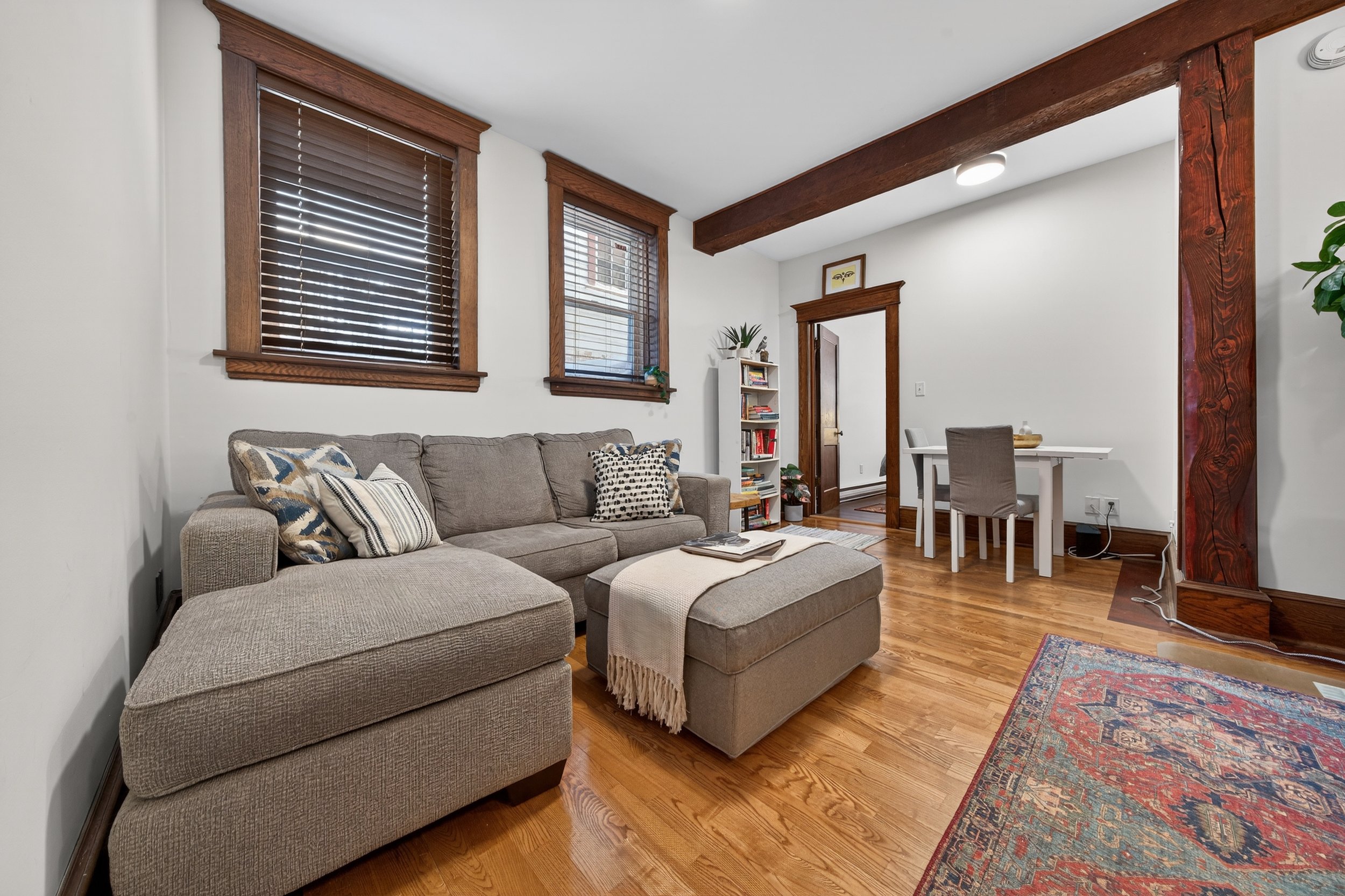 2-272 home Street (22).jpg