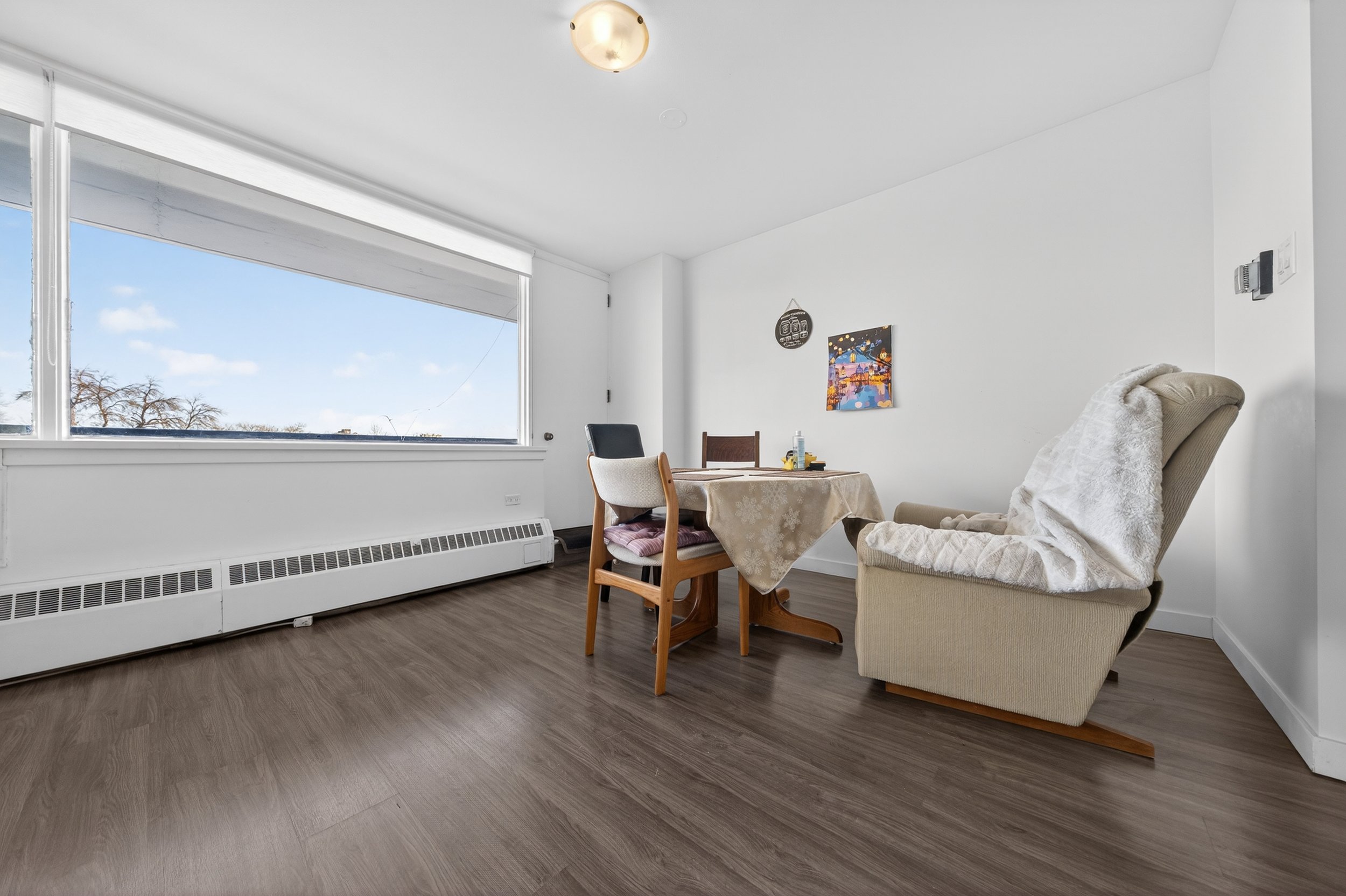 402 - 99 Wellington Cres (10).jpg