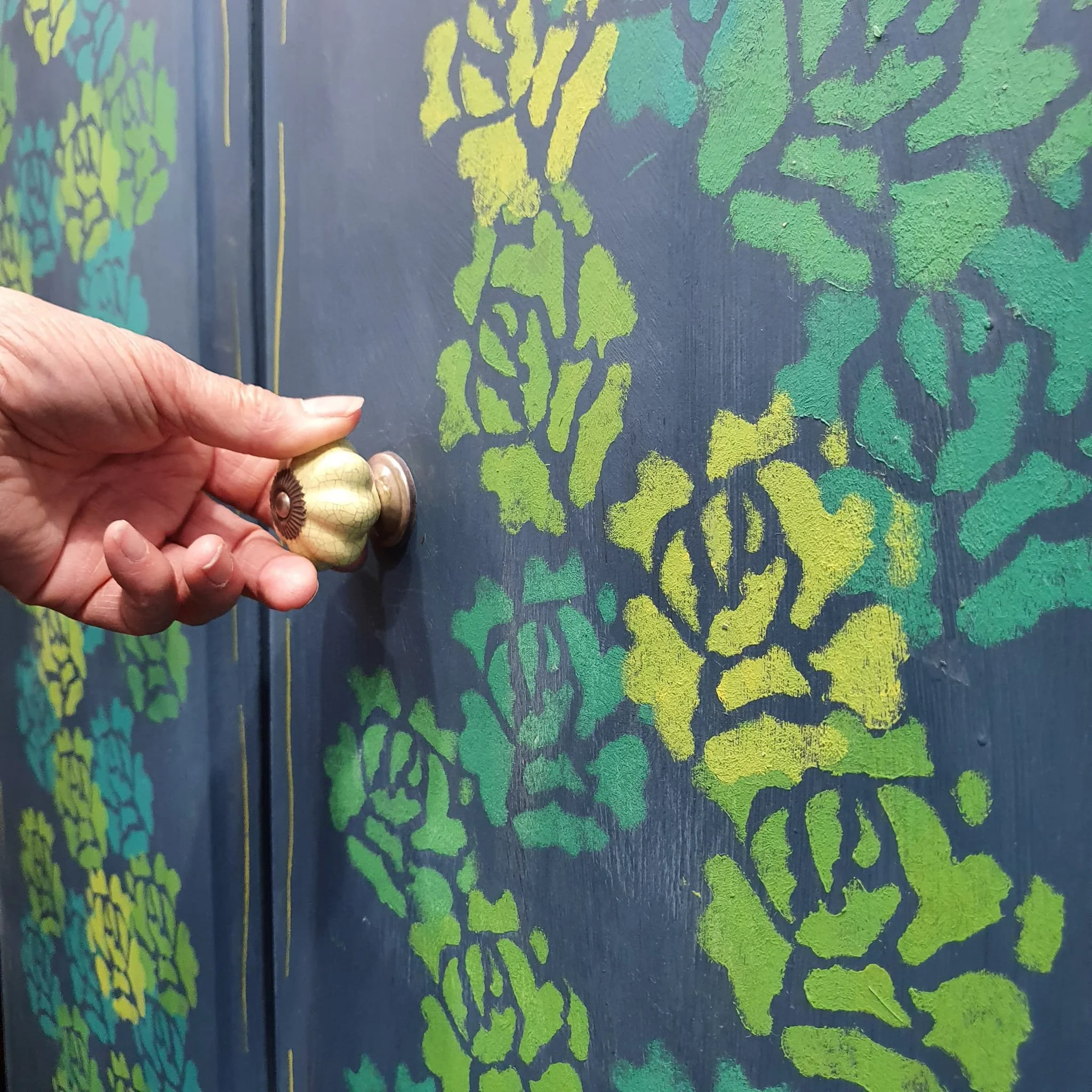 Annie Sloan Stockist Sunday — Sheldon Paint