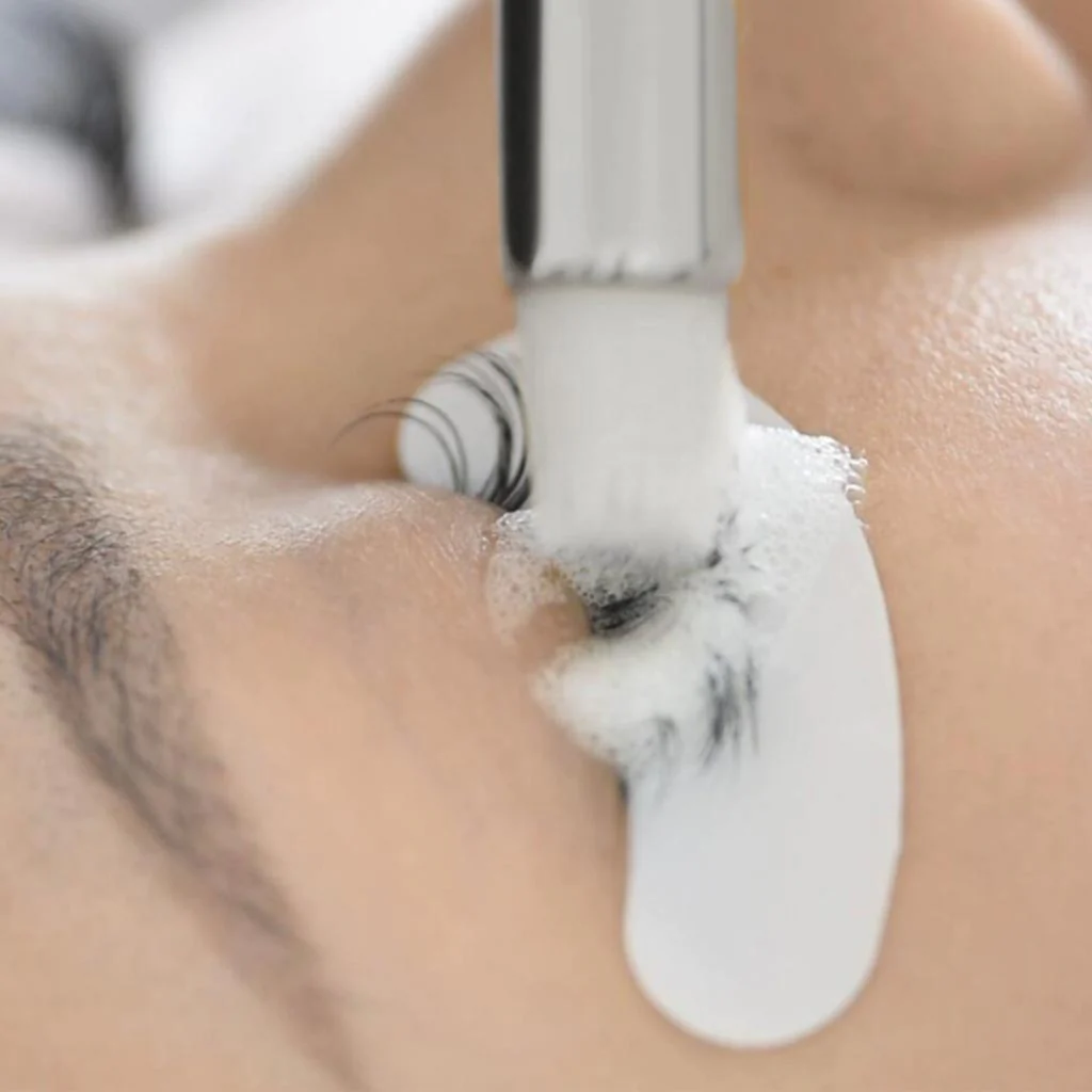 Clean Healthy Lashes Please 