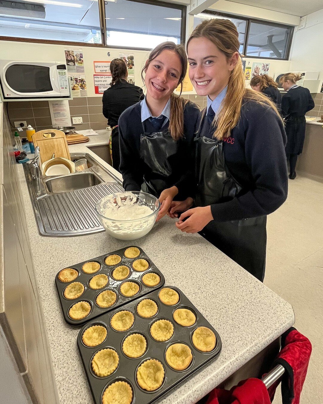 Morphett Vale students were very creative with their tasty treats in today's cooking class.

https://svcc.sa.edu.au/whats-new/wonderful-treats-by-our-cooking-students