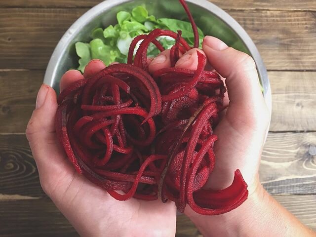 BEETS!

Hands up of you love this vibrant veggie! 🙌🏻 Beets are a wonderful incorporation into the diet. Some of the many benefits include; ❤️Rich source of Iron
❤️Liver cleansing
❤️Nutrient Dense
❤️High in Fibre
❤️Assists with increased exercise ca