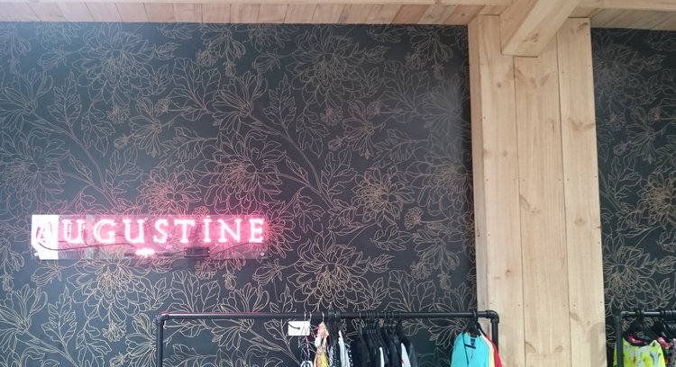 Augustine+decorative+wall+-+black+flower.jpeg