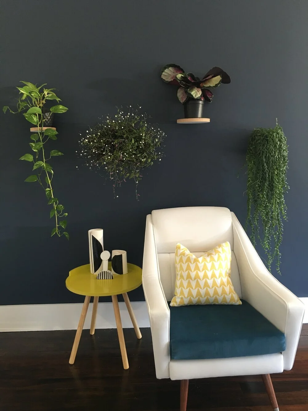 floating art shelves