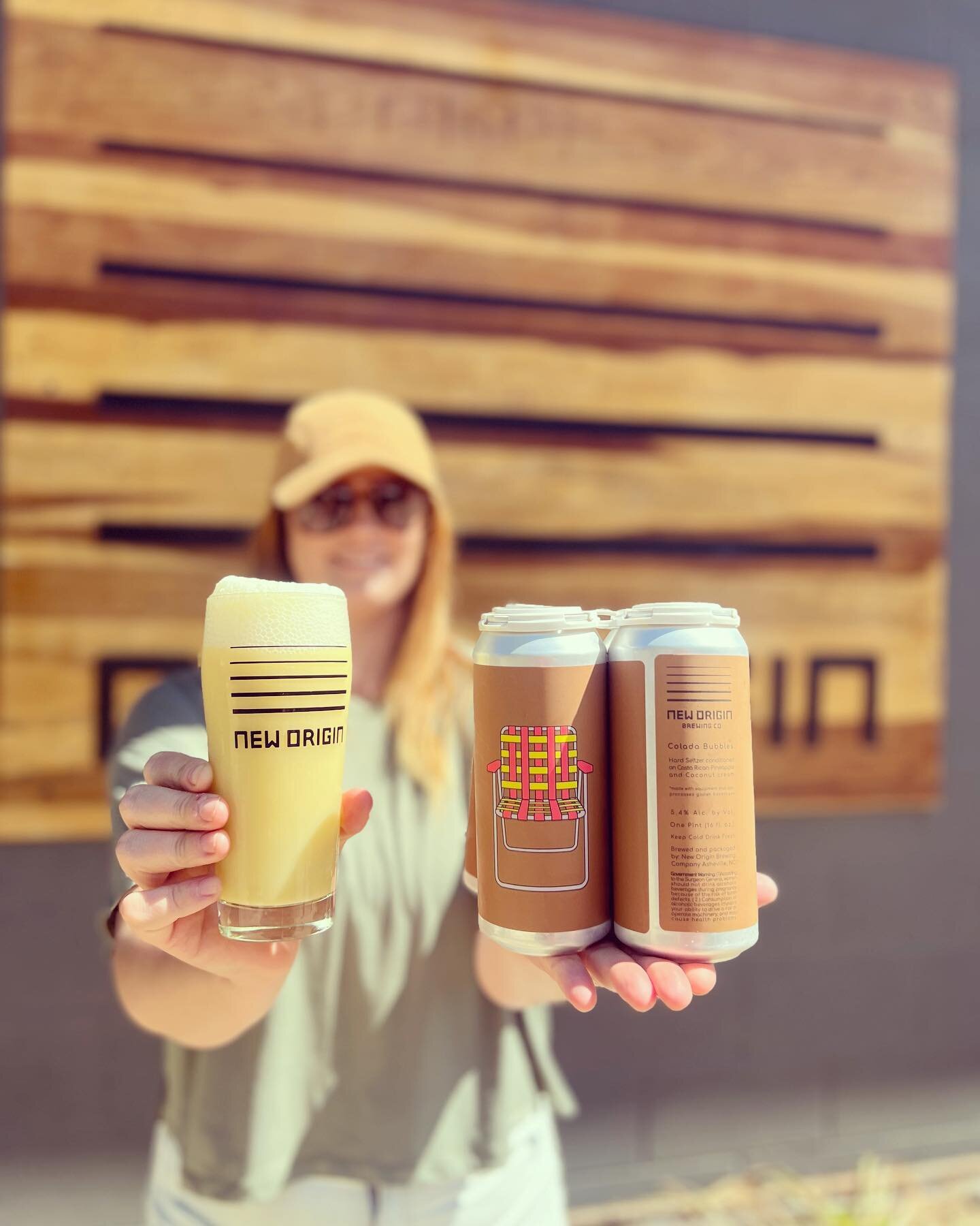 🌴 🥥 Colada Bubbles is Back!🌴 🥥 
It&rsquo;s on tap and We&rsquo;ve got limited 4 packs available now!
#avlbeer #seltzer #smoothie