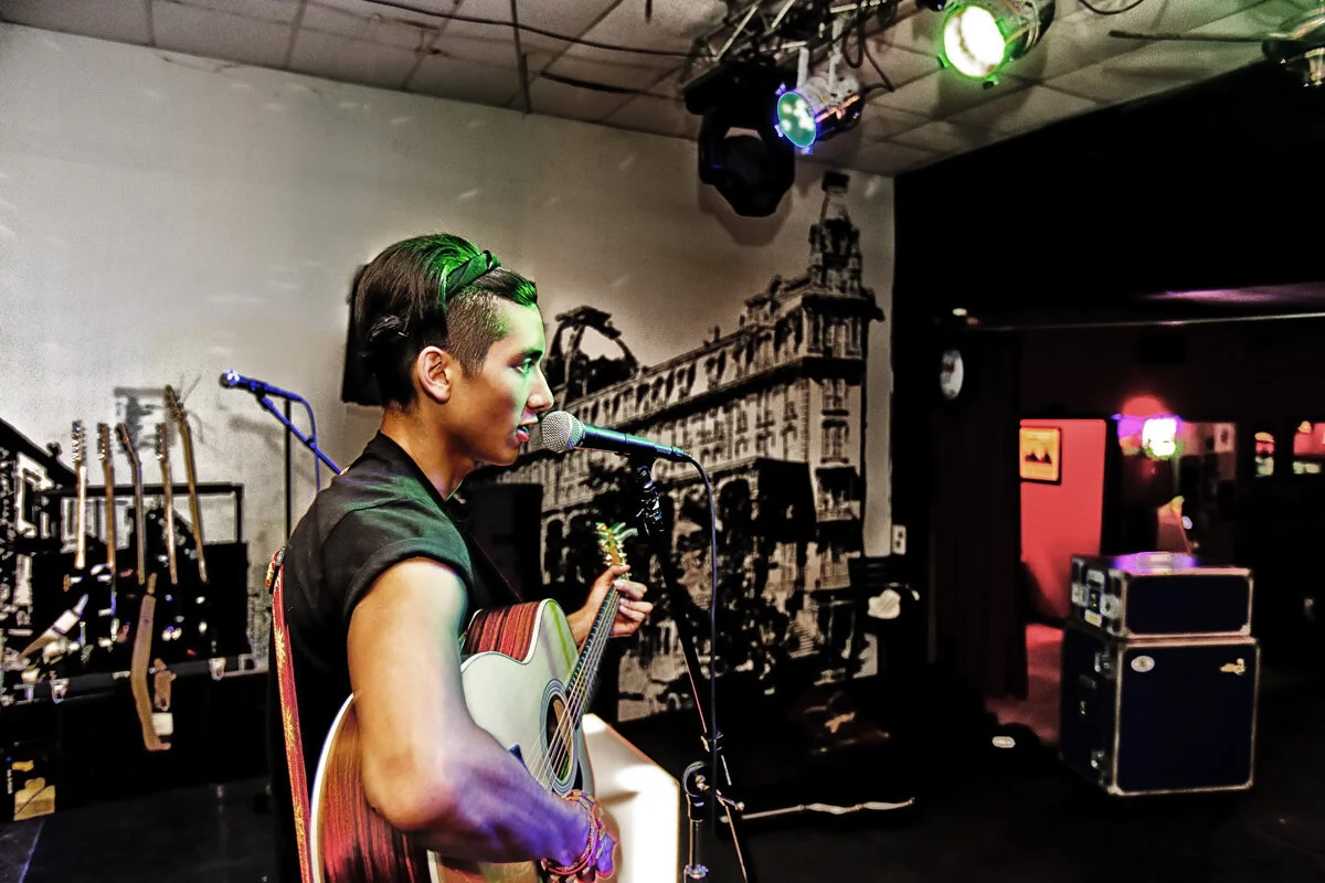 Play It by Jon Muzzarelli Photography | Bloomington, IL.jpg