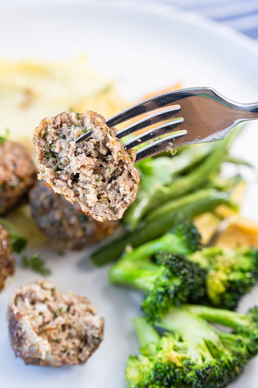 Beef-Meatballs-Plain-Action.jpg
