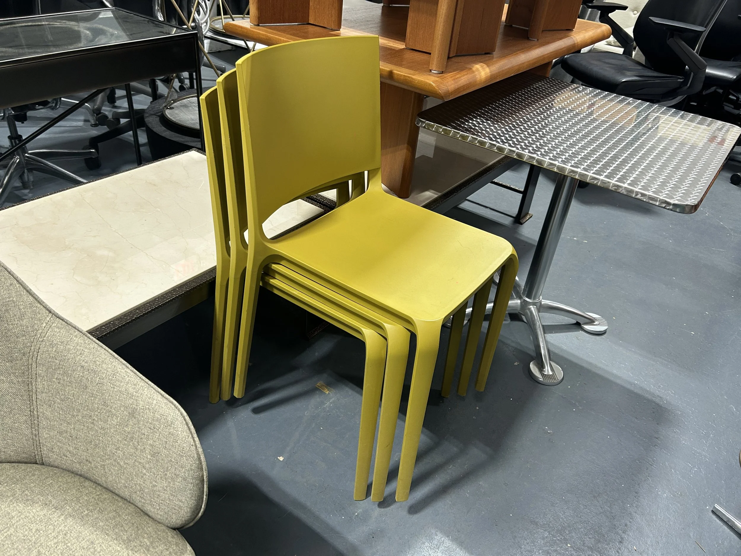 Allermuir Tonina Outdoor Stackable Chairs