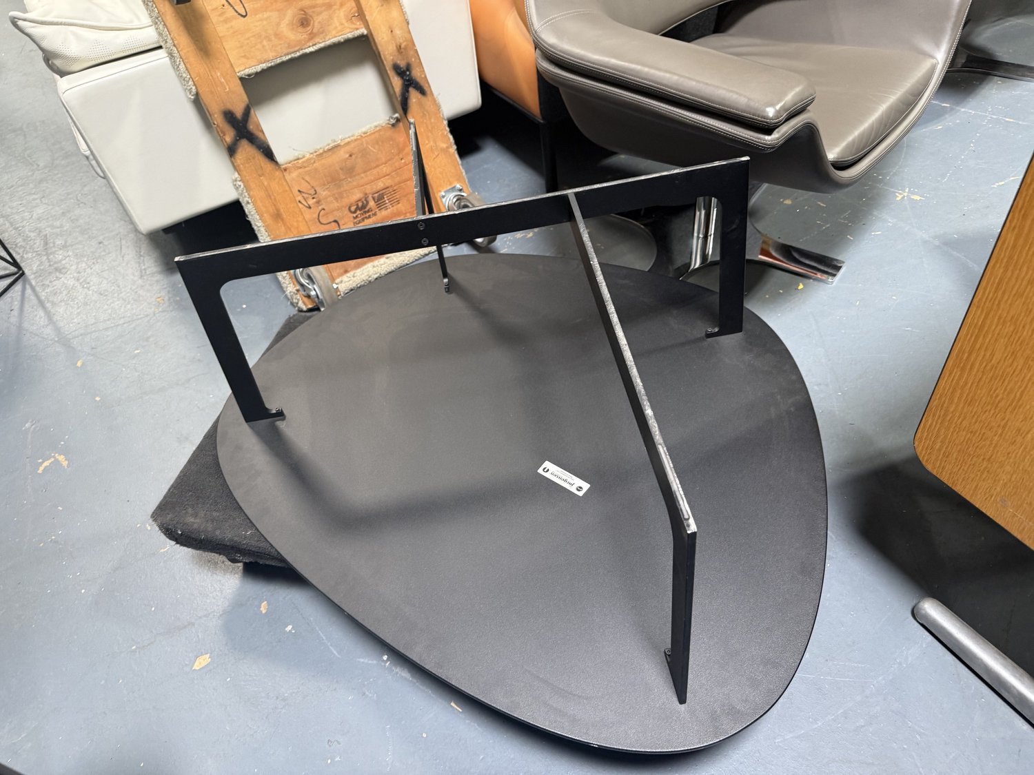 GMIK61○Erik Jorgensen / エリックヨーゲンセン EJ5 Erik Jorgensen Insula Denmark Metal Coffee Table — WANNASOFA