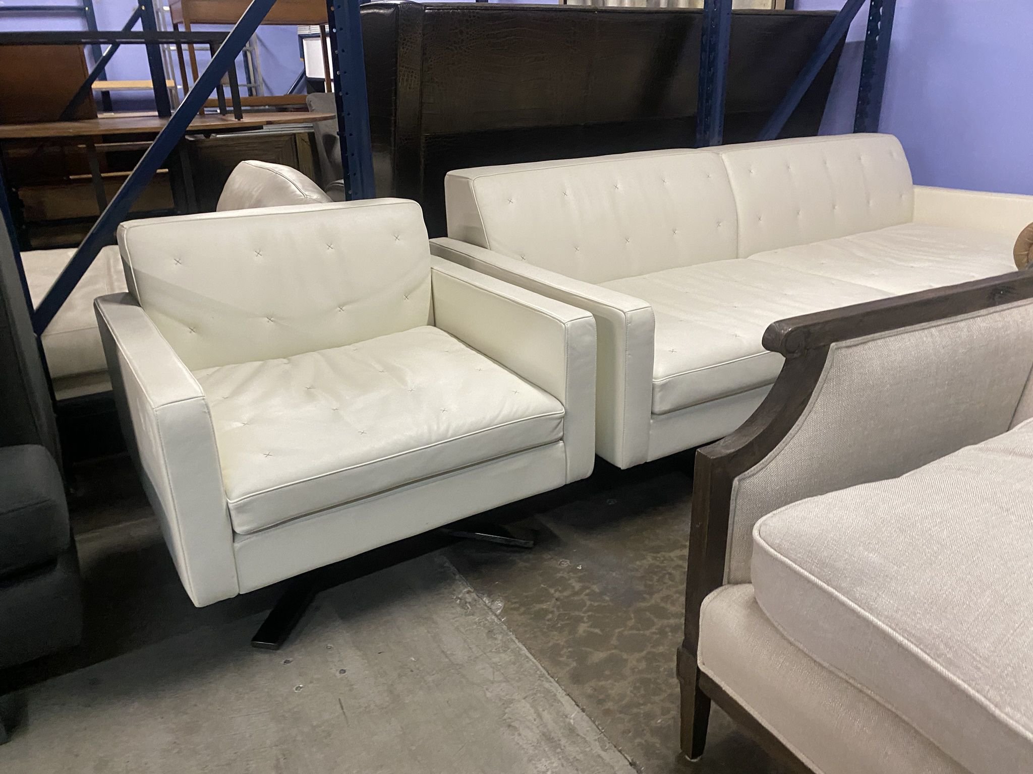 Poltrona Frau Kennedee Leather Sofa and Swivel Lounge Chair FERRARI  MASERATI — WANNASOFA