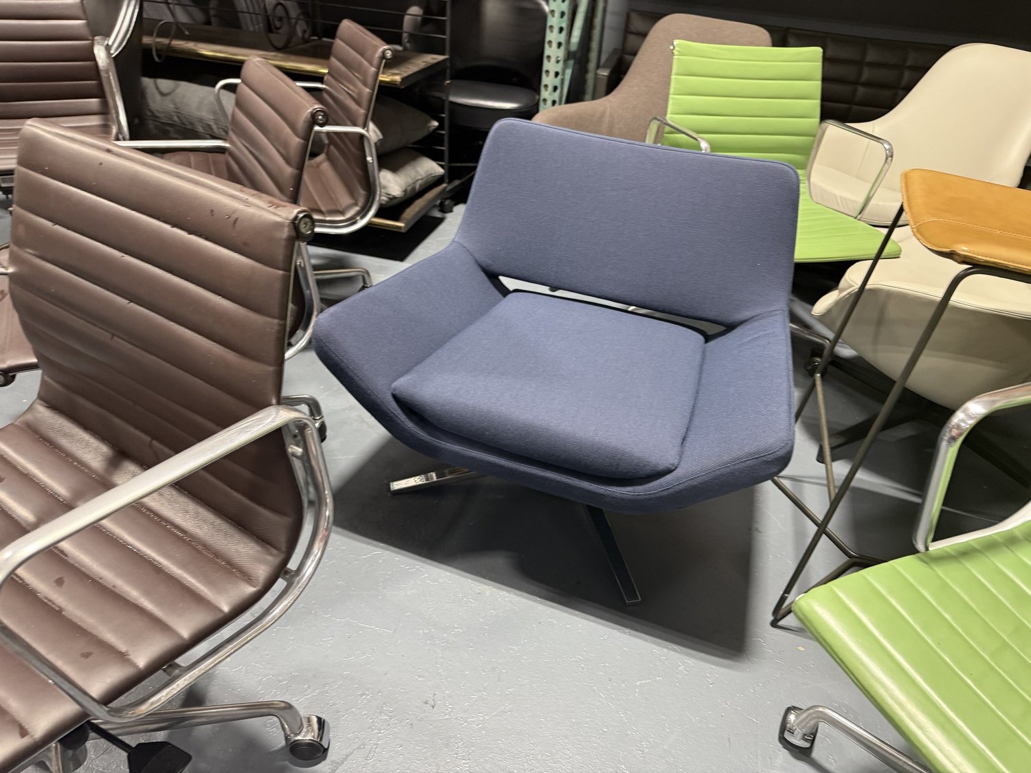 B&B Italia Metropolitan Swivel Lounge Chairs 3 AVAILABLE — WANNASOFA