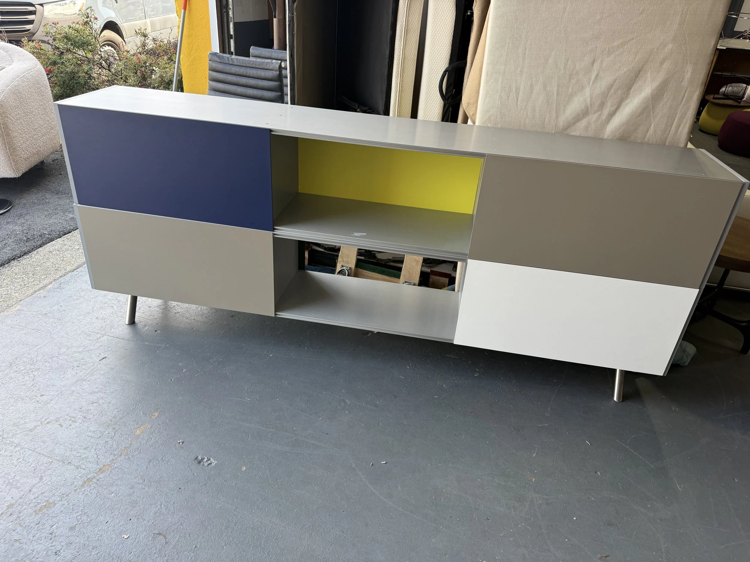 Vitra Kast Sideboard Console