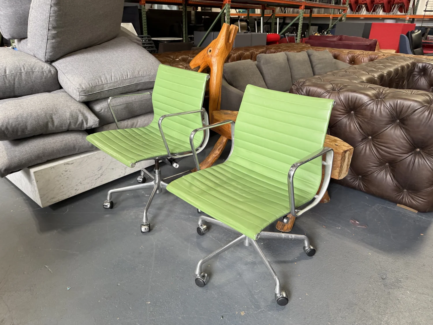 Herman Miller Eames Green Leather Aluminum Task Chairs — WANNASOFA