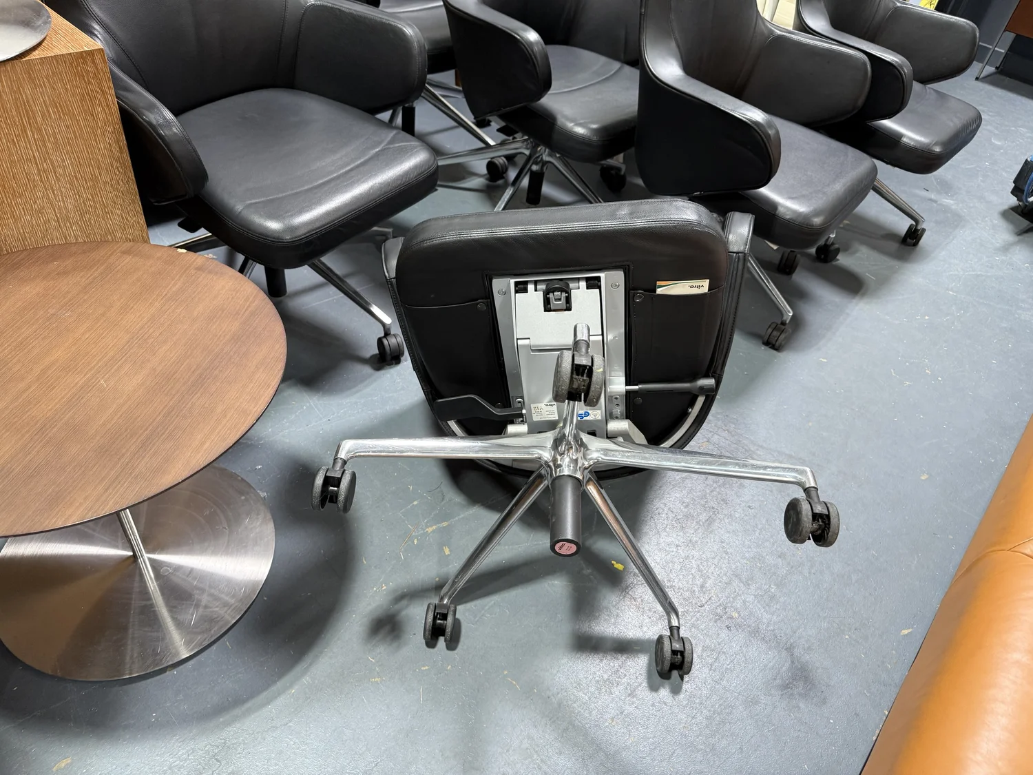 Vitra Leather Executive Office Chairs Antonio Citterio — WANNASOFA
