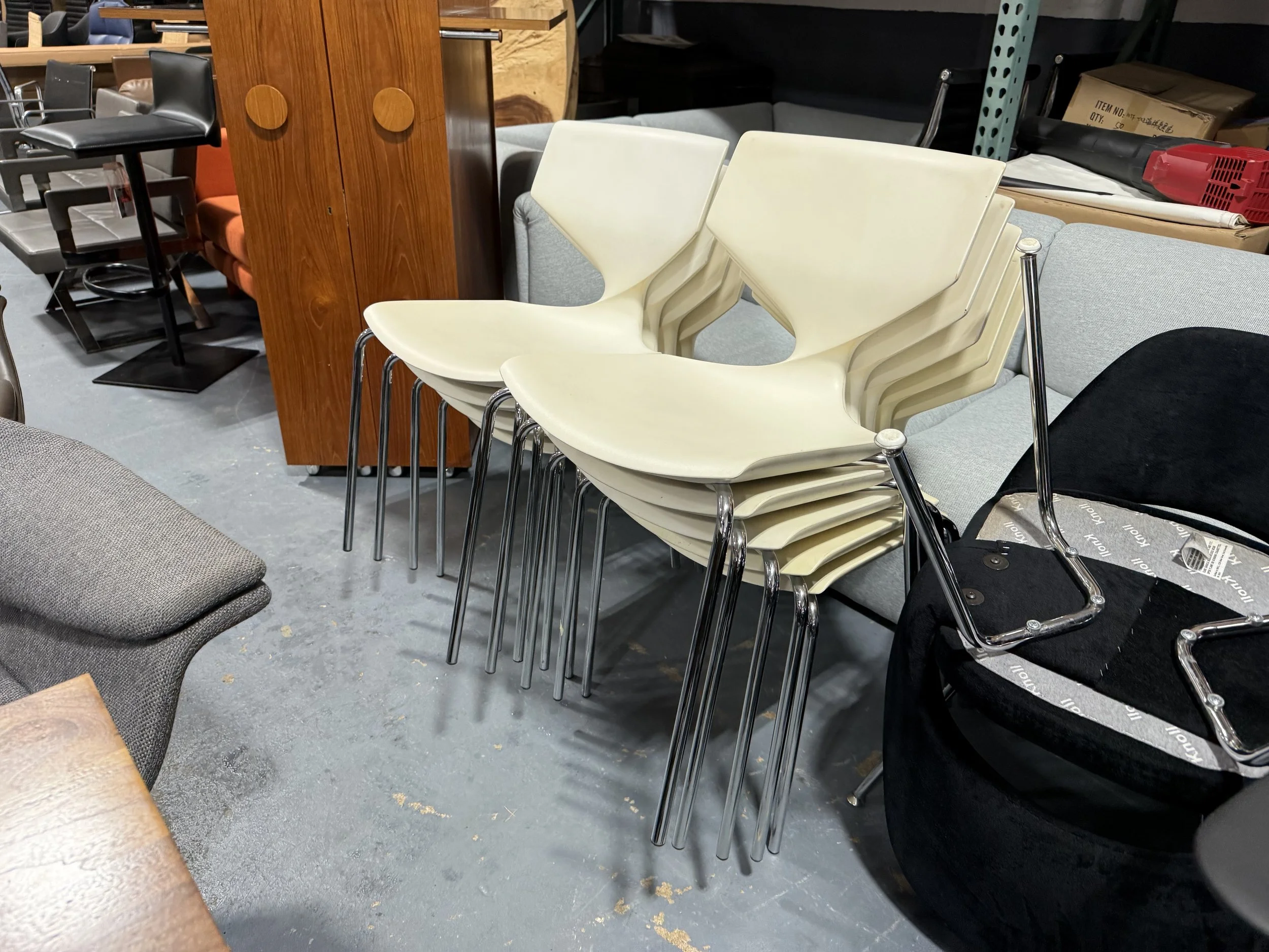 Tonon Italy Quo Stackable Chairs SET OF 9