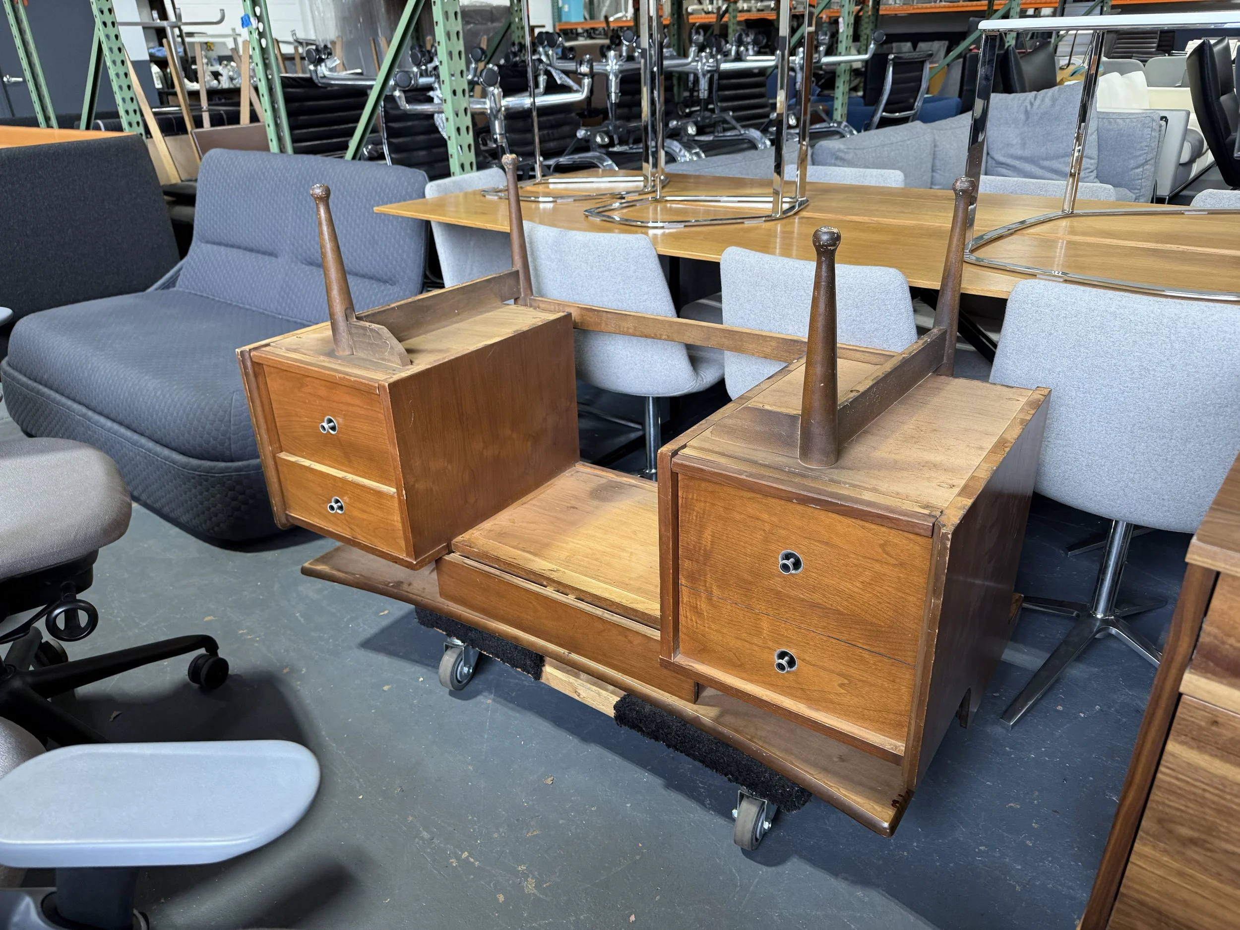 Mid Century Modern Mainline Hooker Desk