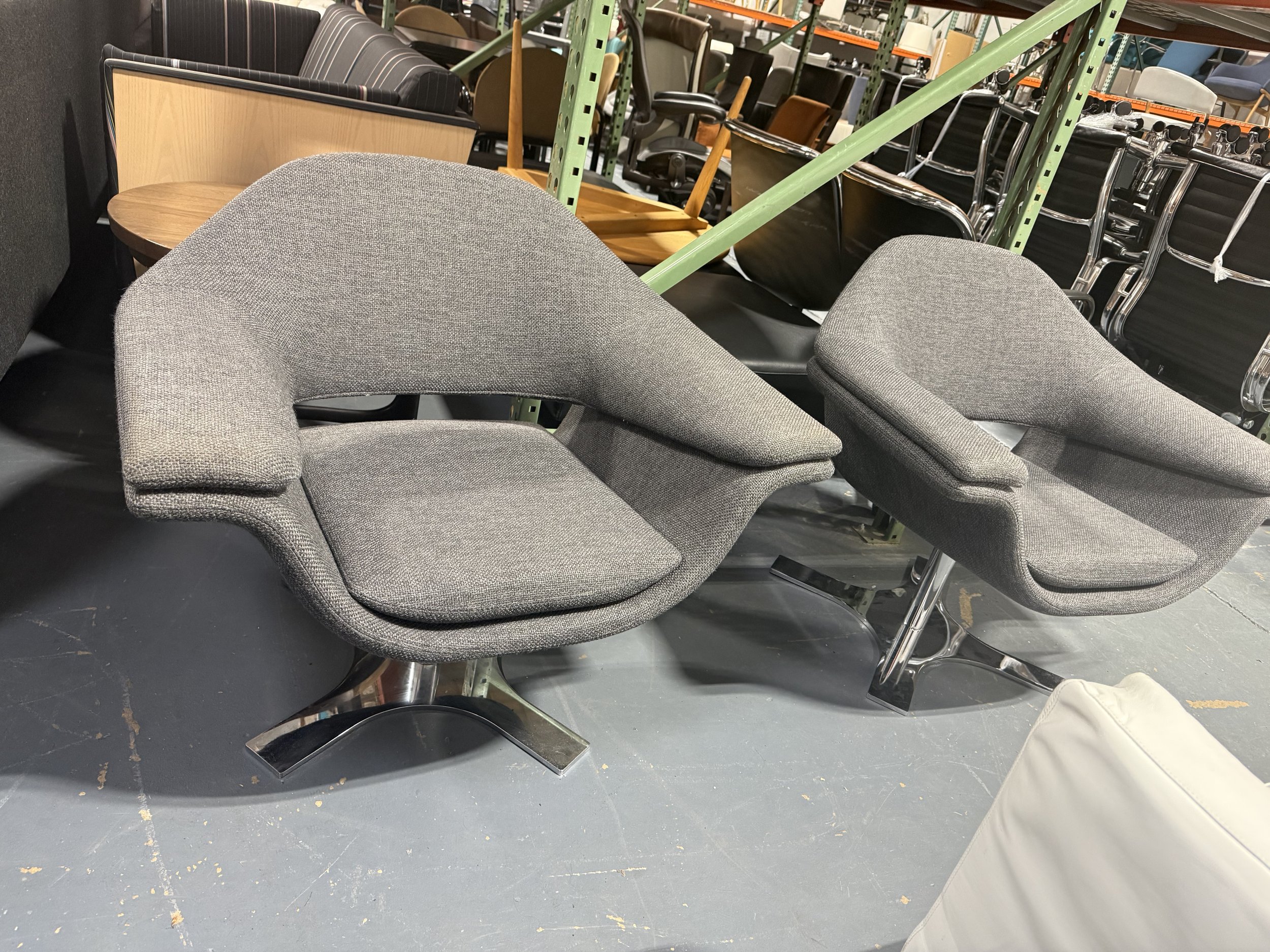 Molteni & C Hi-Cove Fabric Swivel Lounge Arm Chairs 4 AVAILABLE