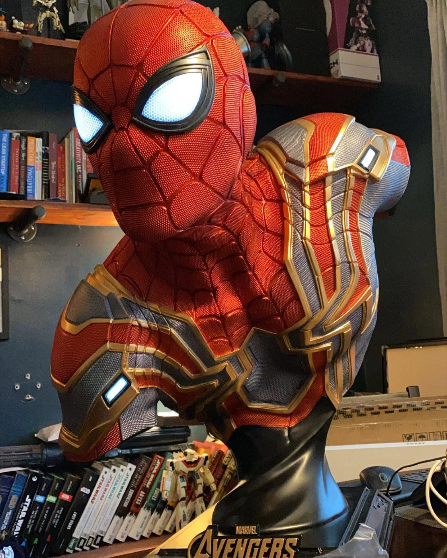 @queen_studios_collectibles very impressed. Now I need the captian marvel, black panther and thanos.