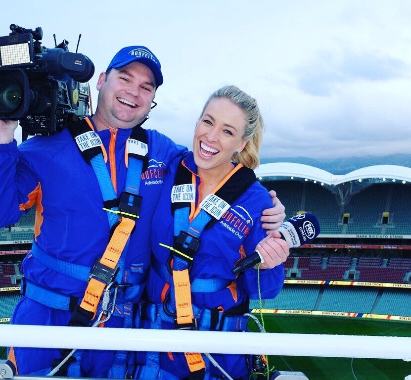 lISS FOX LIVE CROSS ADL OVAL.jpg