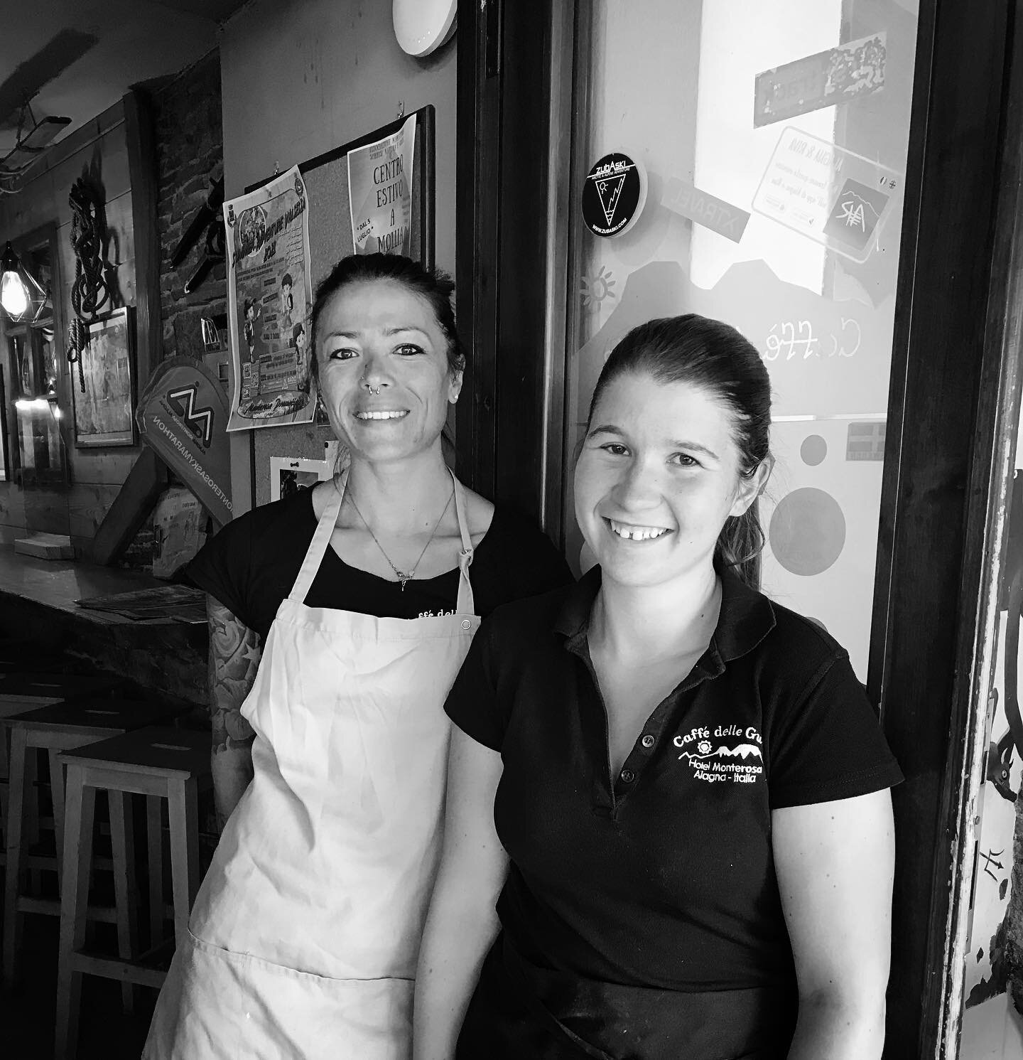 Today&rsquo;s morning super crew,in the bar 
Sabrina &amp; Elena
