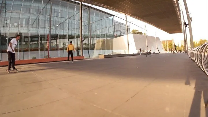 Museum sunsets with @111_skate 
@larrikingriptape