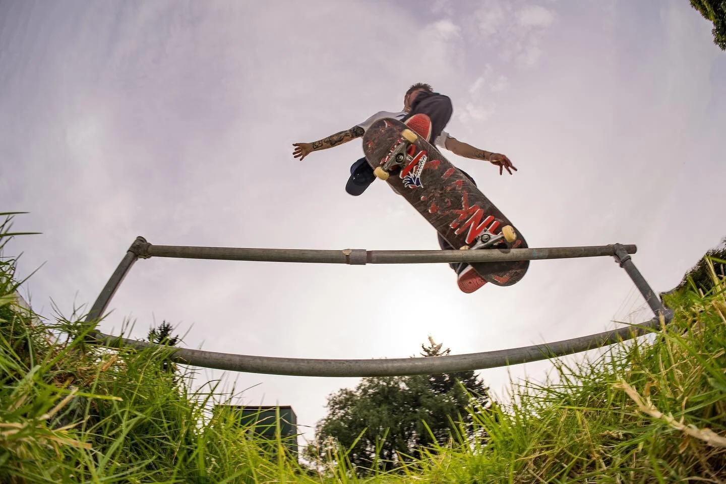 Didn&rsquo;t hesitate for one minute to get under for this shot as @111_skate was on 🔥 stoked how it turned out
.
Overcrook - DIY Moorabbin
.
@larrikingriptape 
@sonyalpha.anz 
@ttartisanofficial 
#skateboardingisfun #diypark #sonyalphaanz