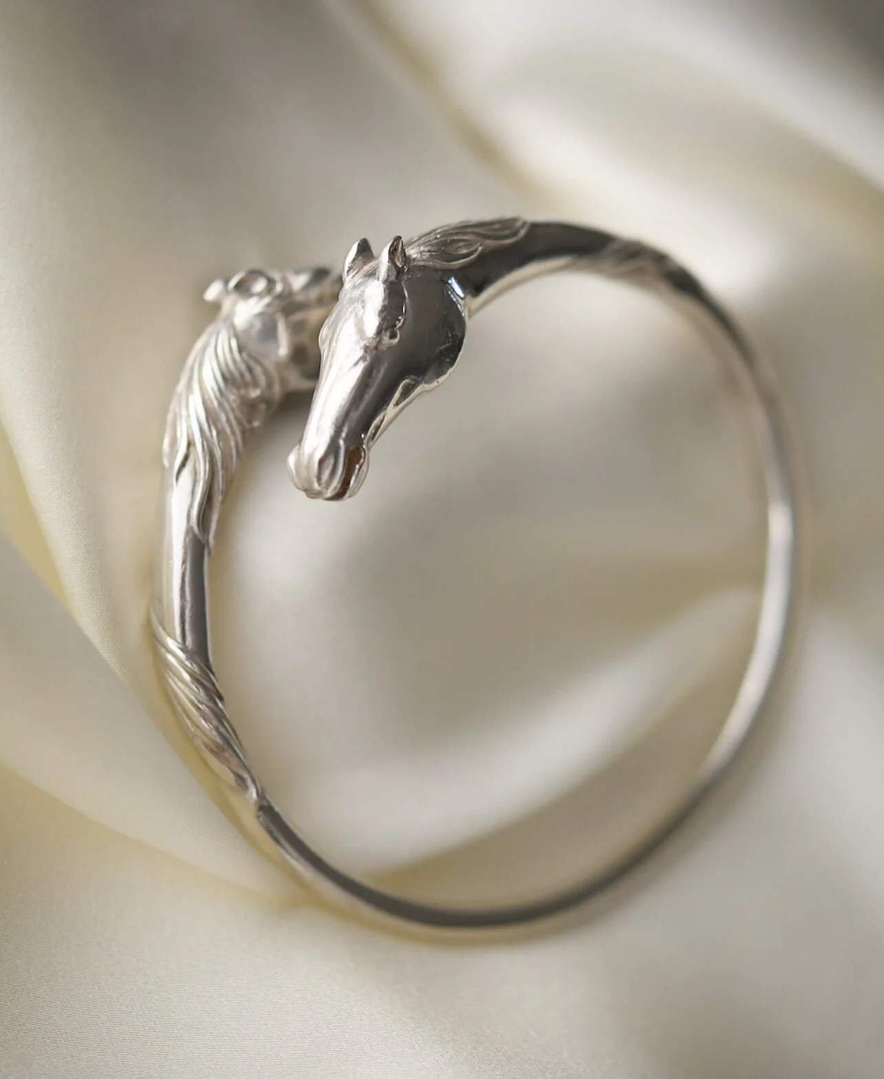 arthus-bertrand 銀製 French Sterling Silver Horse Bracelet By Arthus Bertrand & Cie
