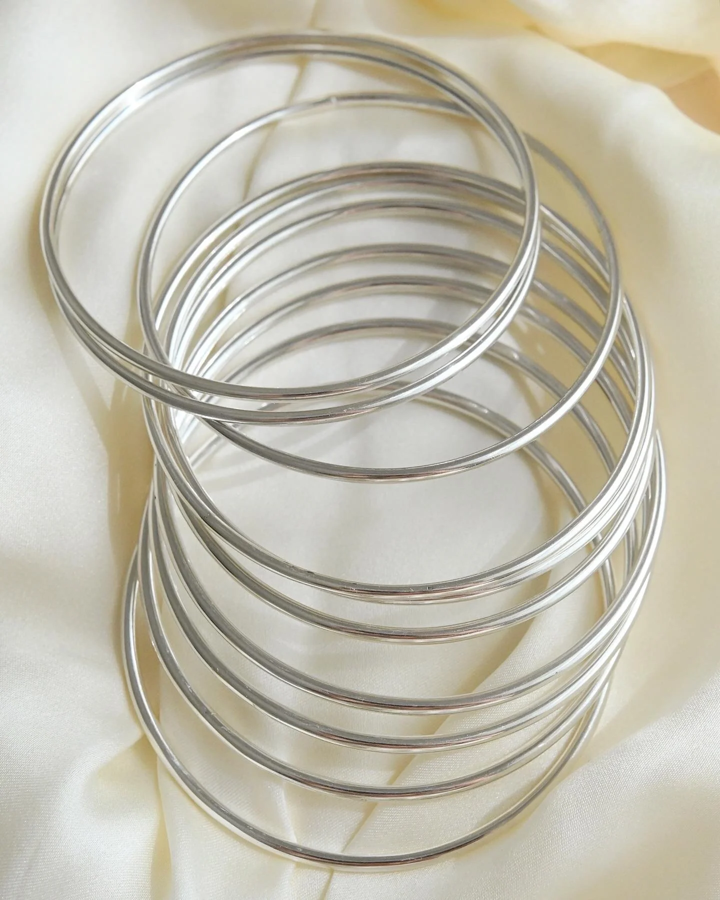 Sexy Sleek Vintage Silver Bangles Oldmine