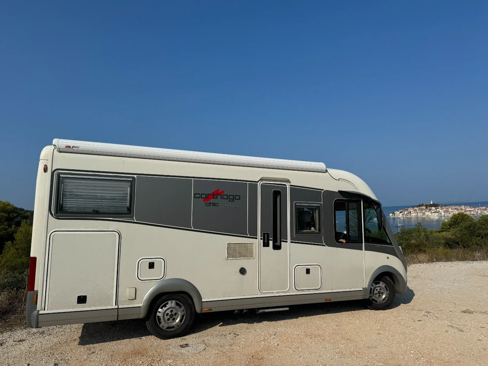 WhatsApp Image 2025-11-13 at 15.12.00 (2).jpeg