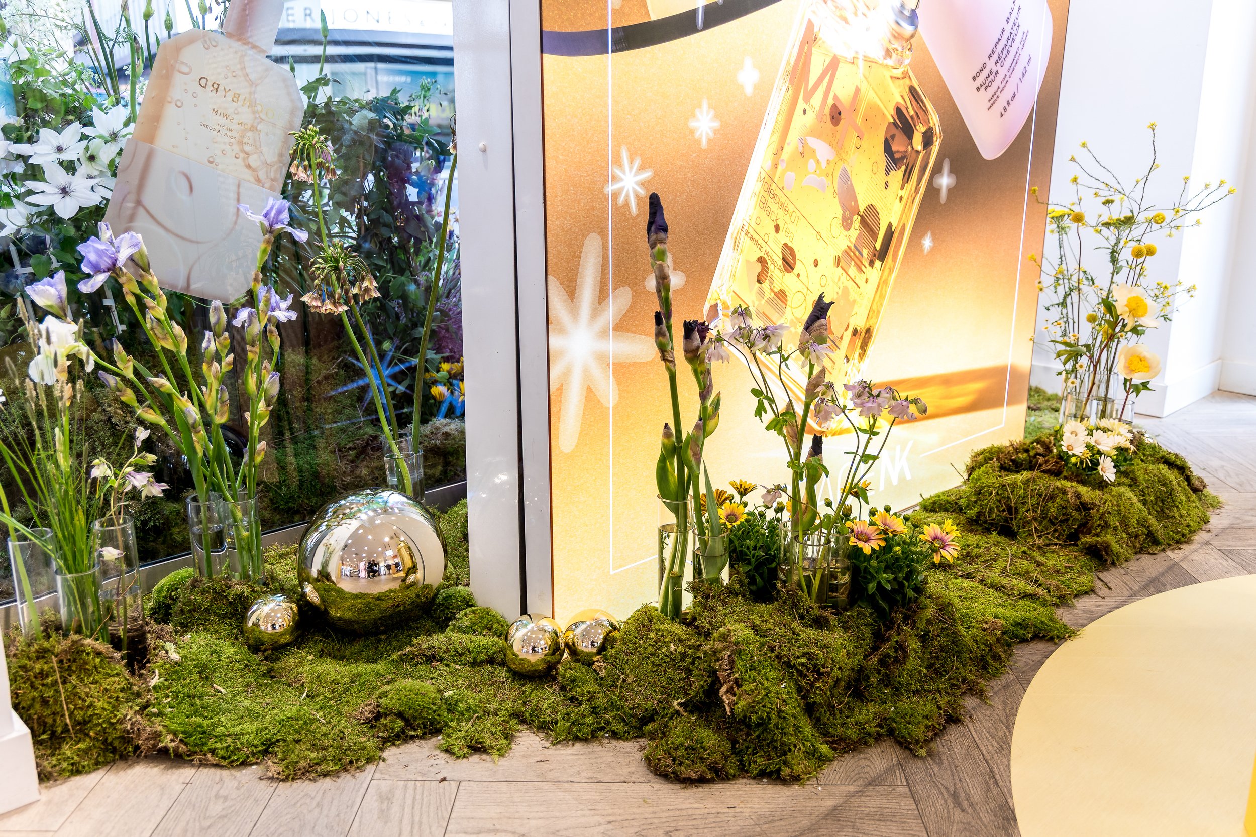SpaceNK_ChelseaInBloom-4000px-4O0A5199.jpg