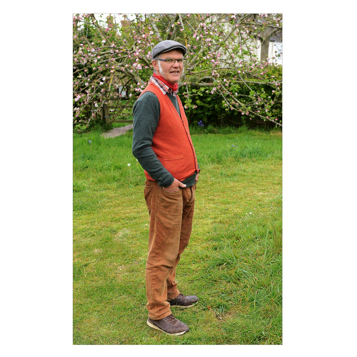 Martin Maudsley @martinmaudsley Storyteller - Community Orchard, Bridport - 4-5-21

During @dorsetartweeks 2021 over 100 portraits made by 11 local photographers were displayed at Bridport Arts Centre for the &ldquo;Endurance&rdquo; exhibition - a ce