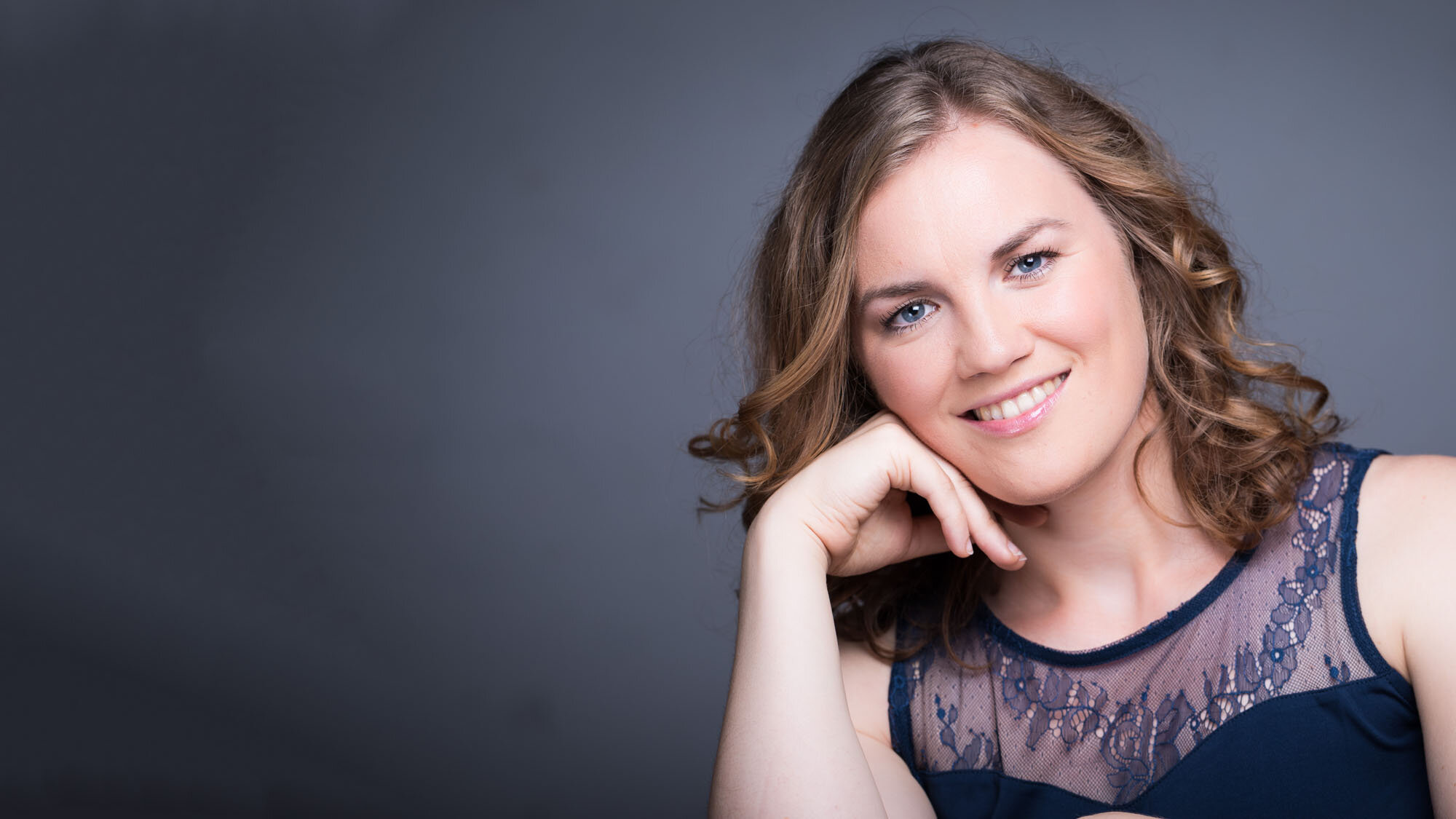 monikavoice kontakt.jpg